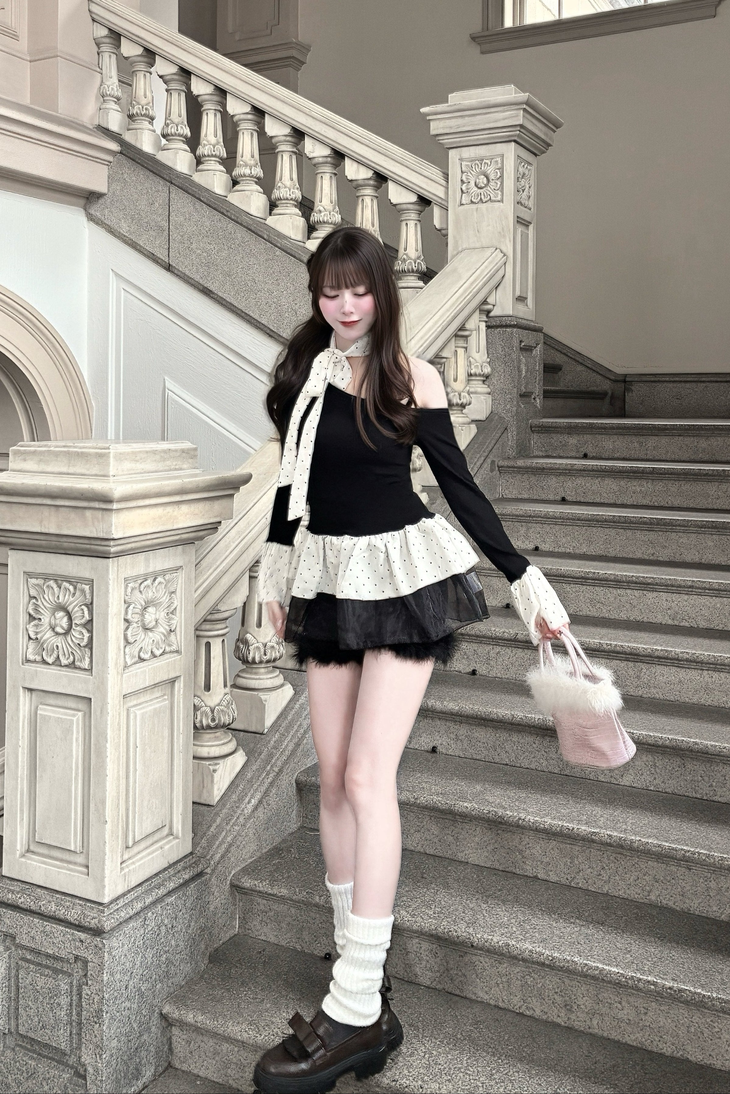 ワンオフショルドットフリルトップス KR30468