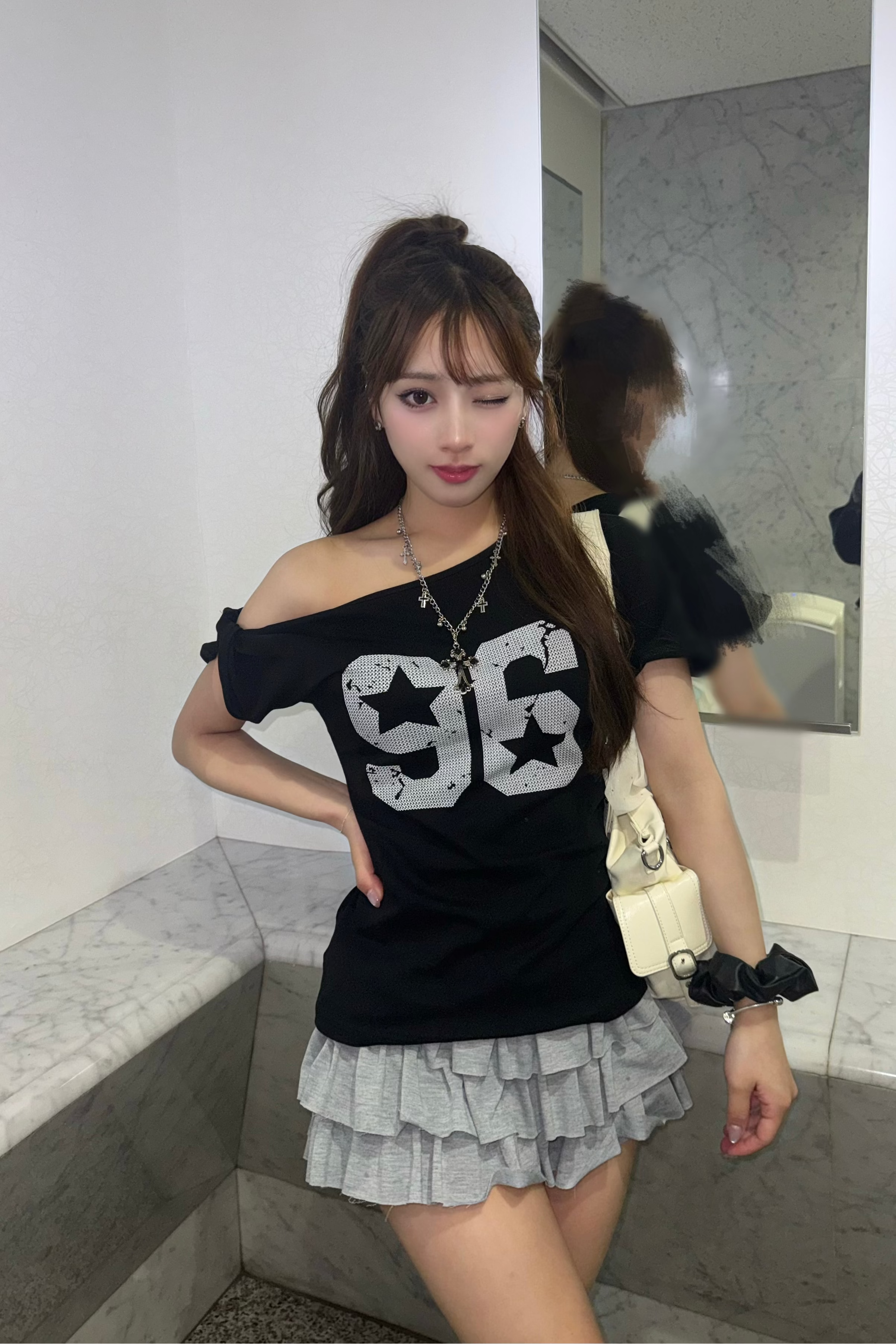 ナンバーロゴワンショルダーTシャツ KR15392