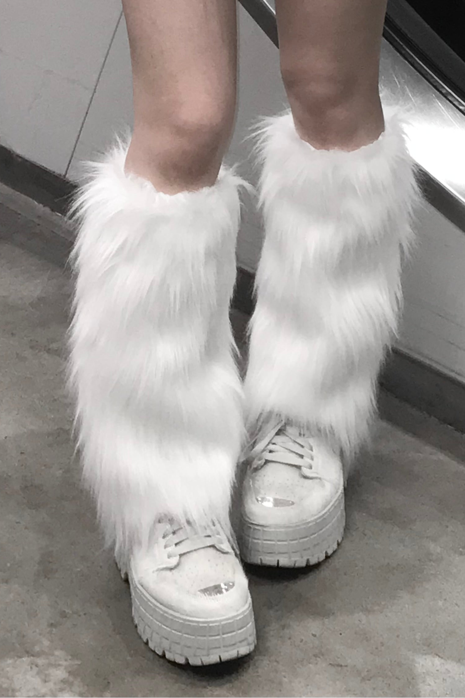 ボリュームファーレッグウォーマー KR13142