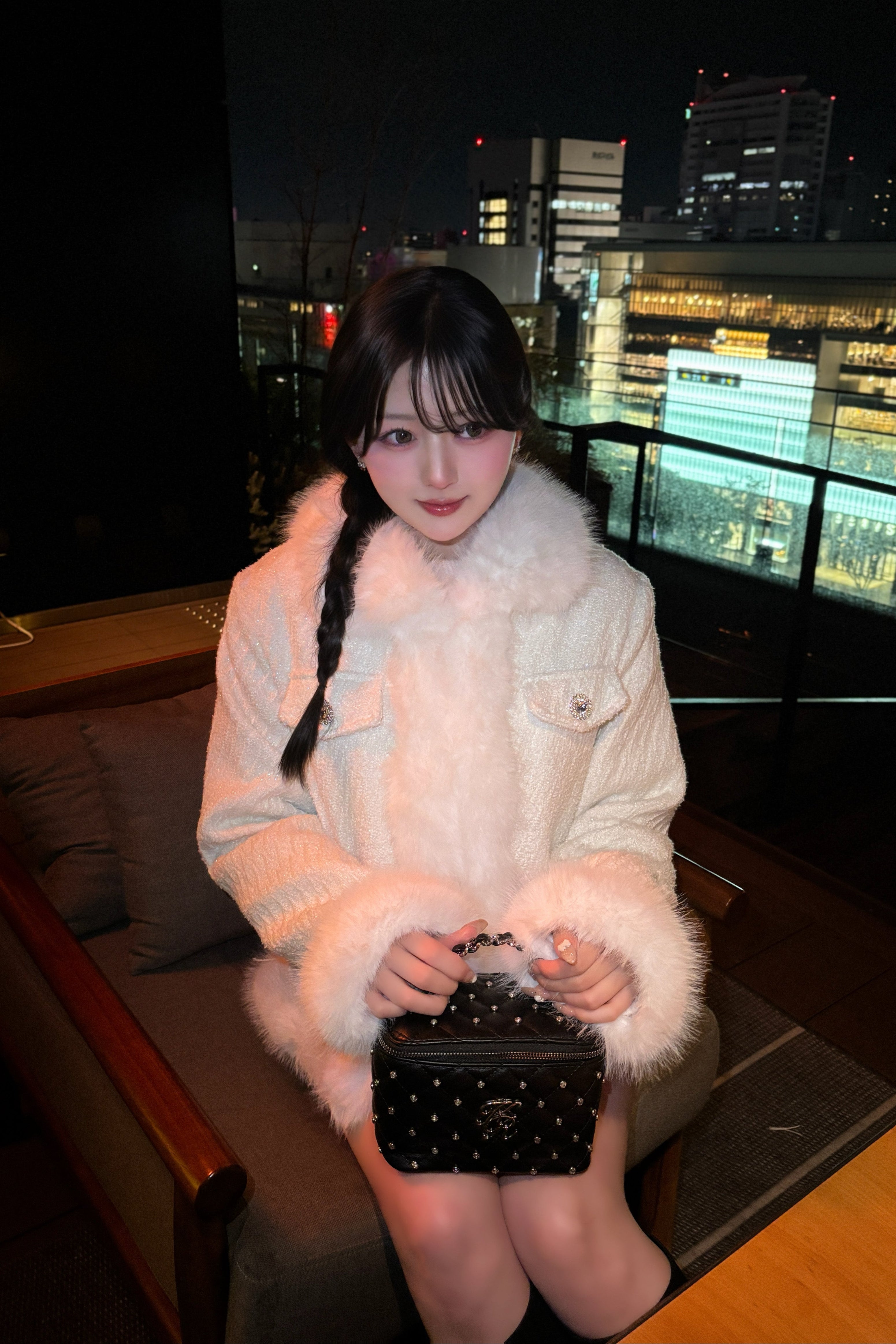 ファーデザインラグジュアリーコート KR30353