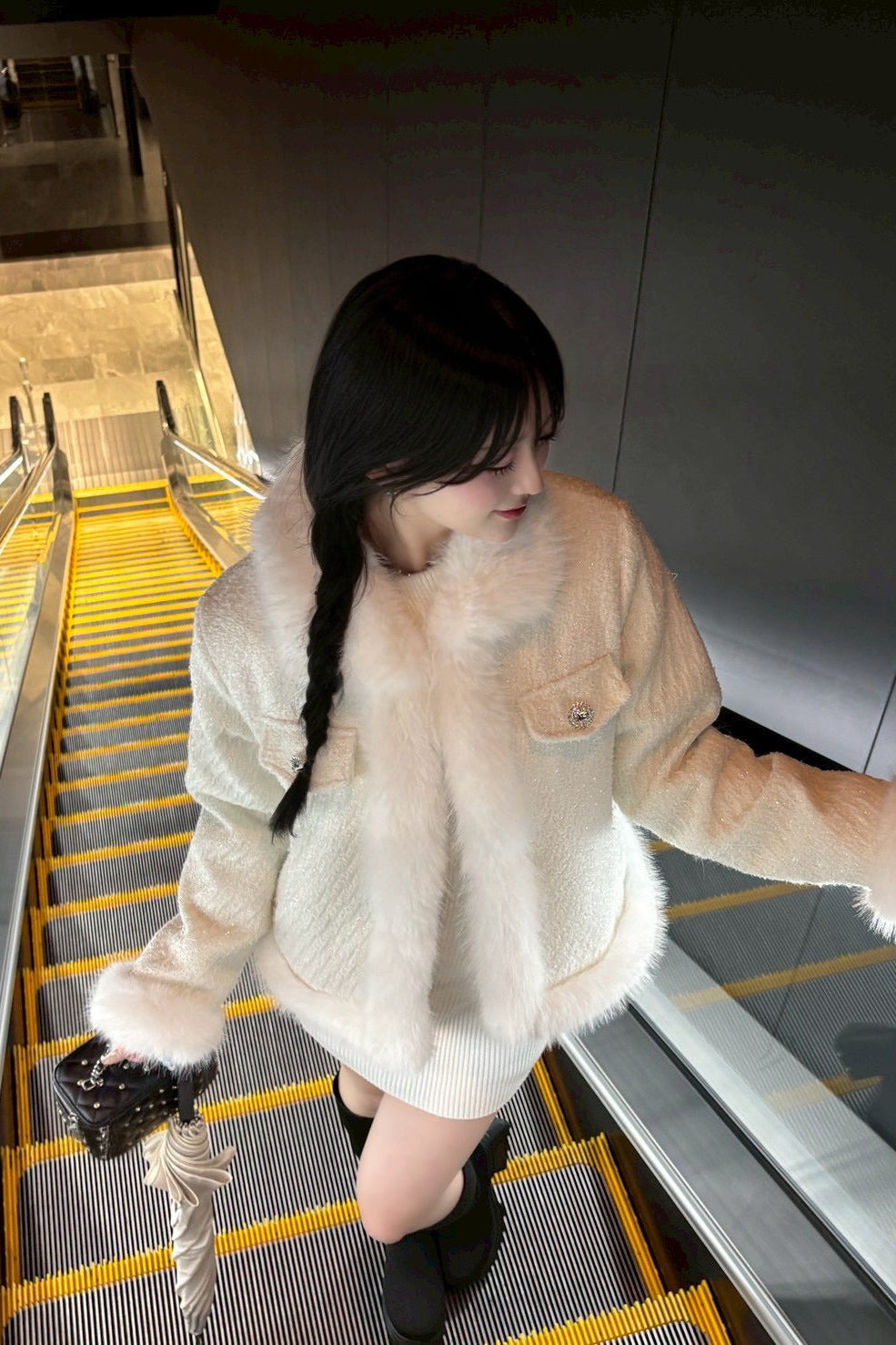 ファーデザインラグジュアリーコート KR30353