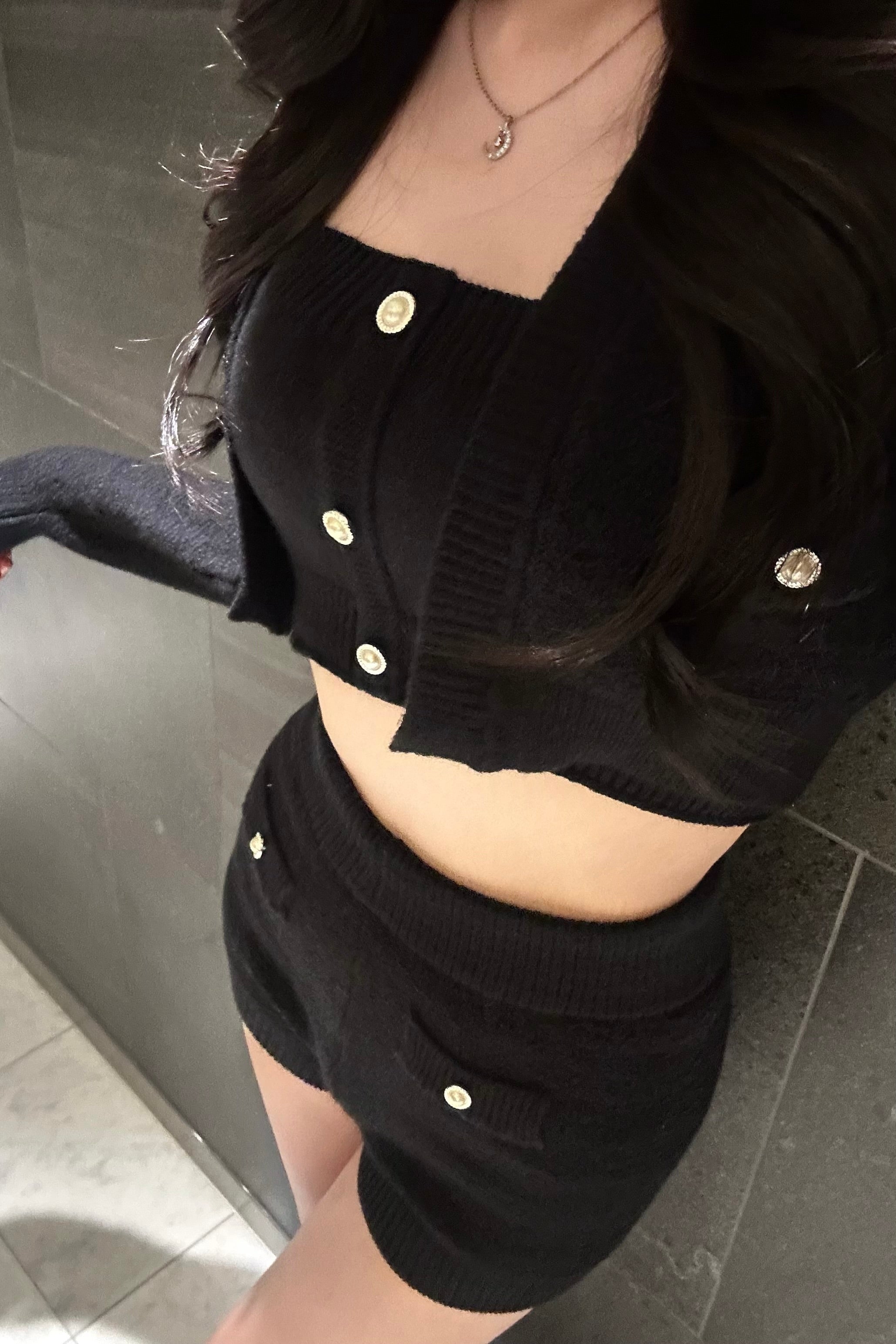 ビジューボタンニットセットアップ KR13209