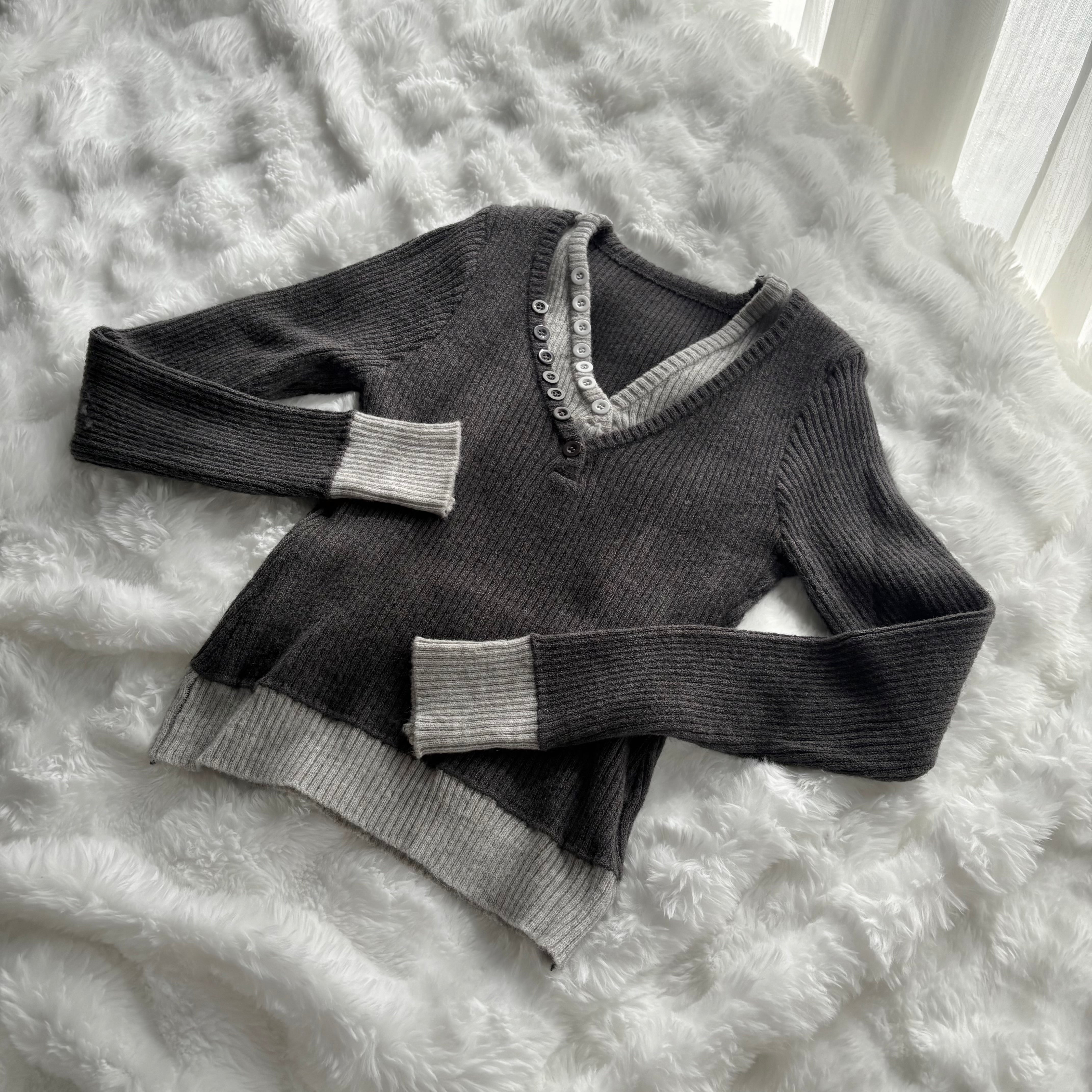 Vネックレイヤードニット KR13651