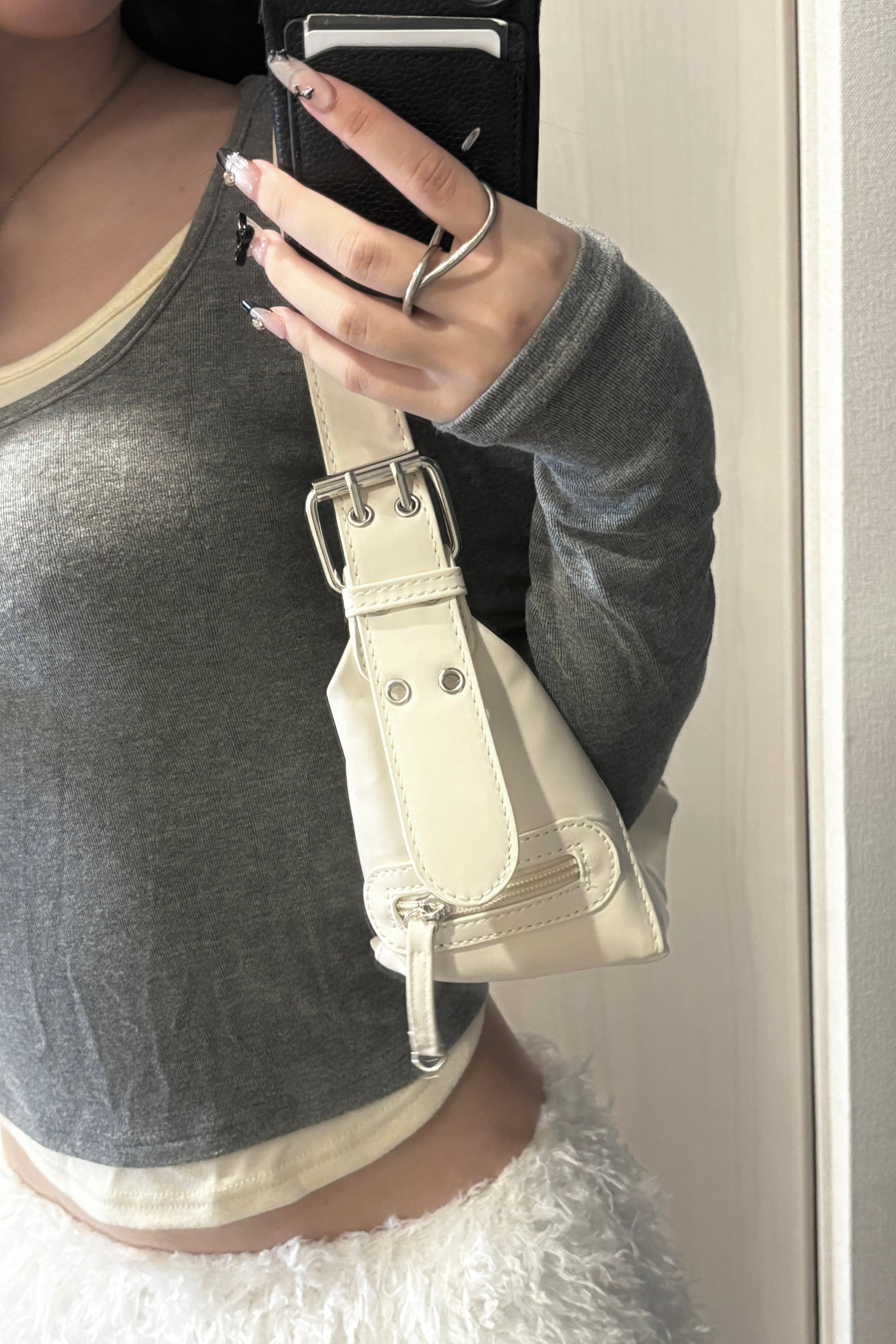 ラウンドショルダーバッグ KR13647