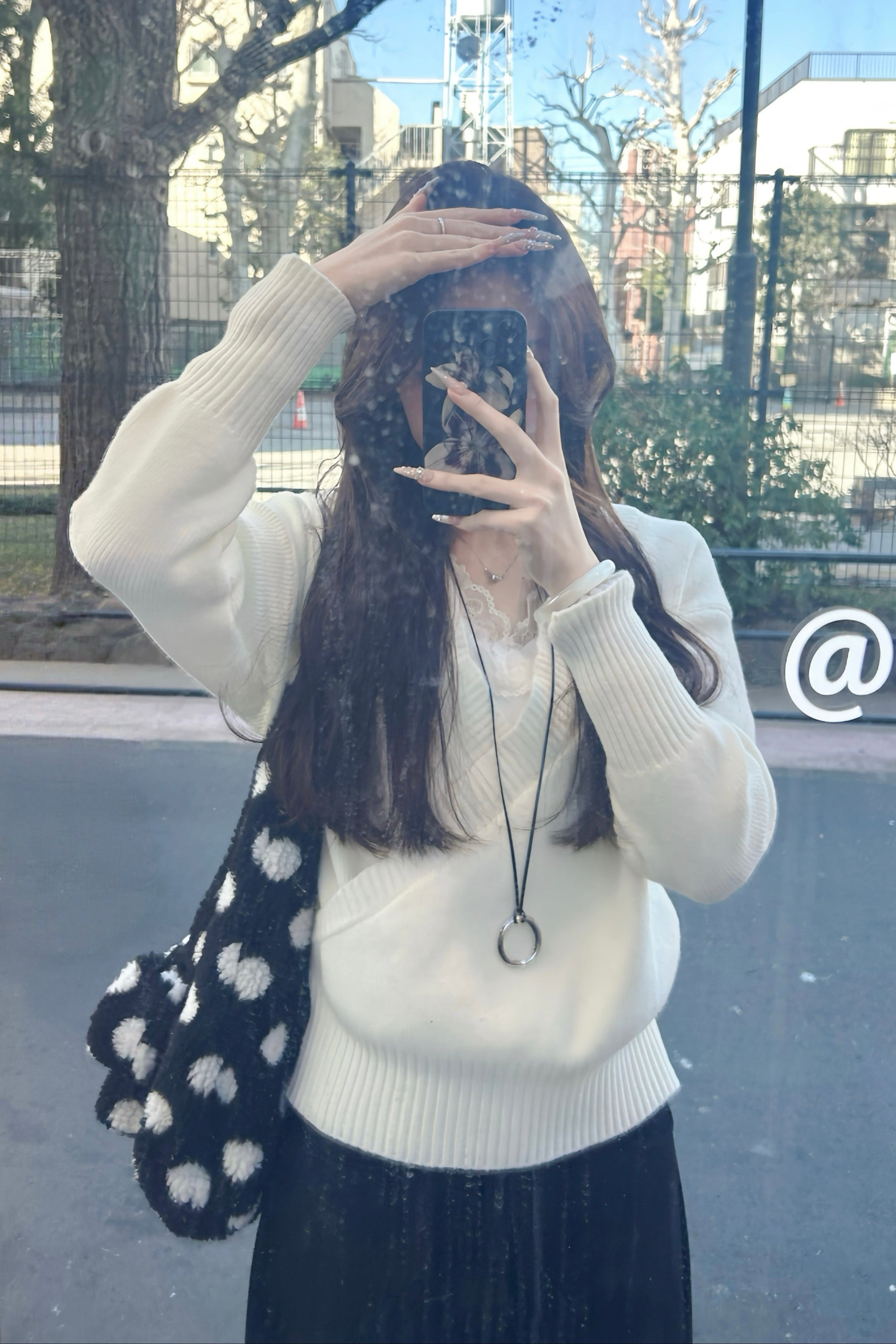 Ⅴネックニットセーター KR14256