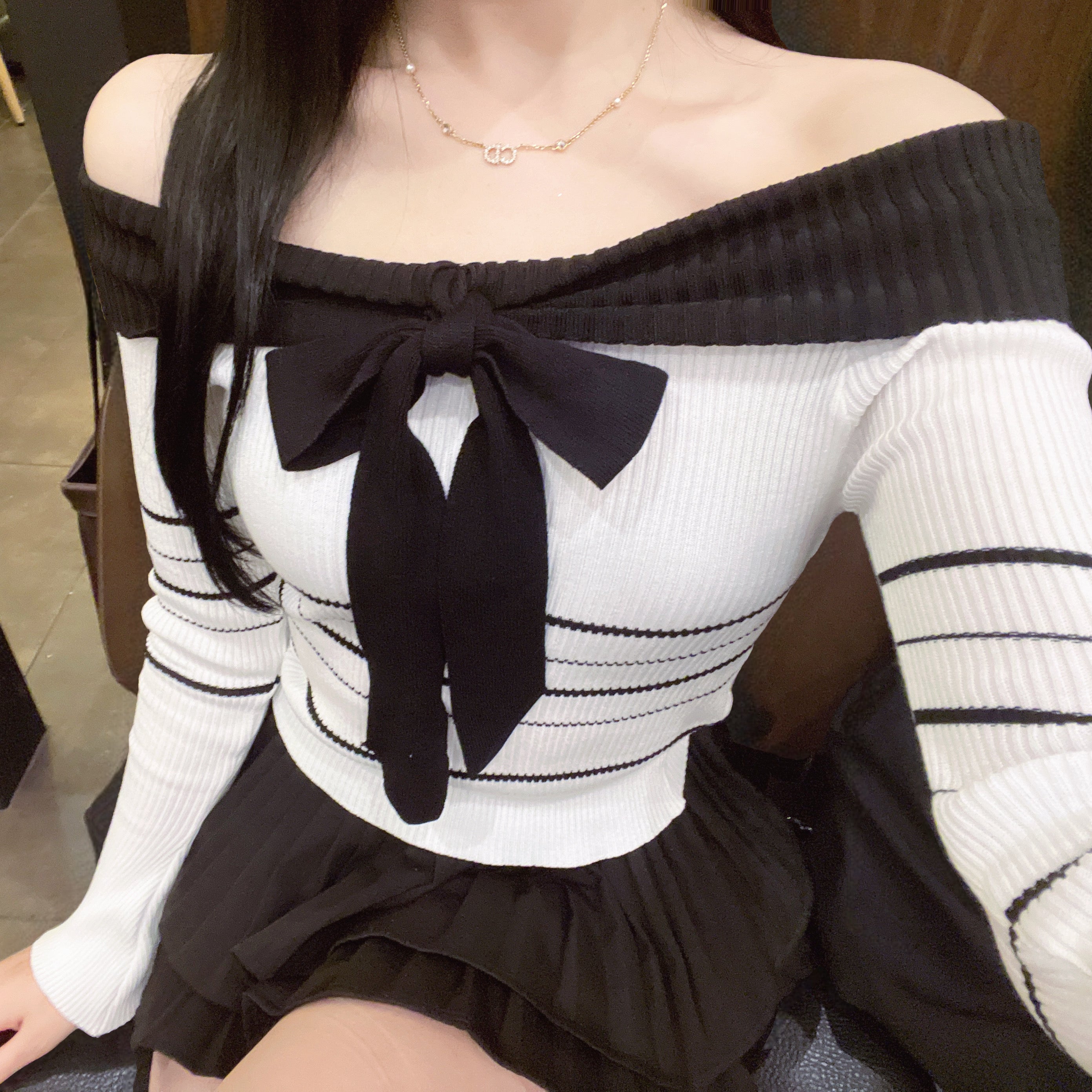 バイカラーオフショルニット KR13357