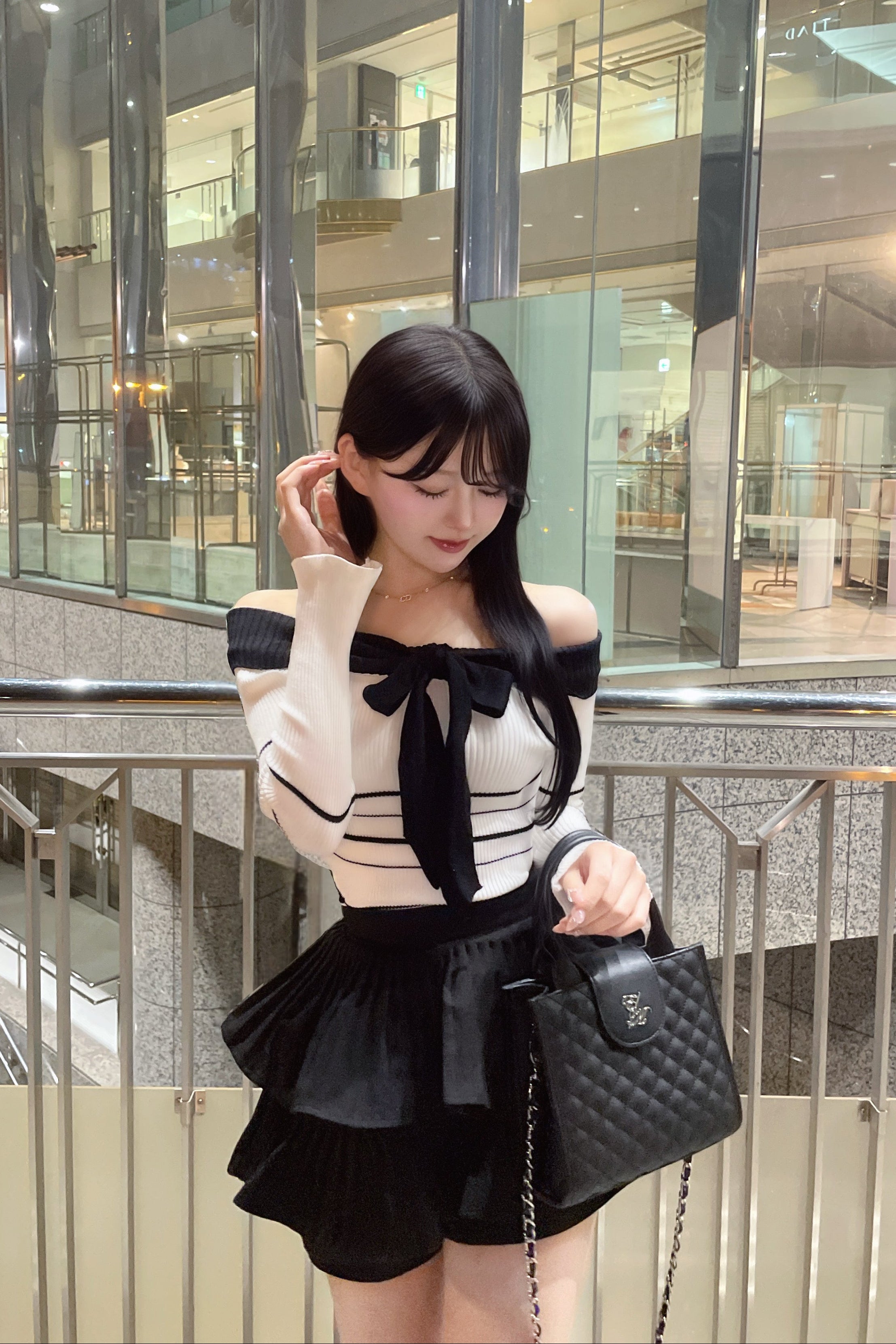 バイカラーオフショルニット KR13357