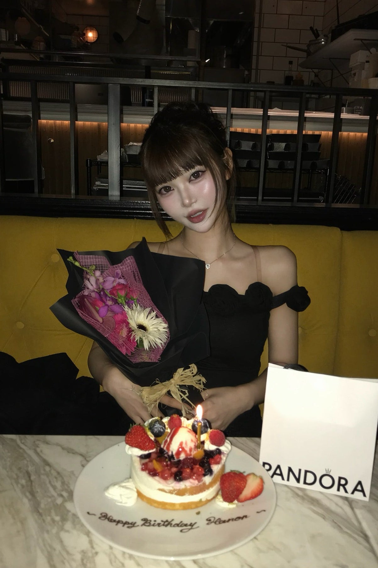 ローズモチーフオフショルトップス KR14545