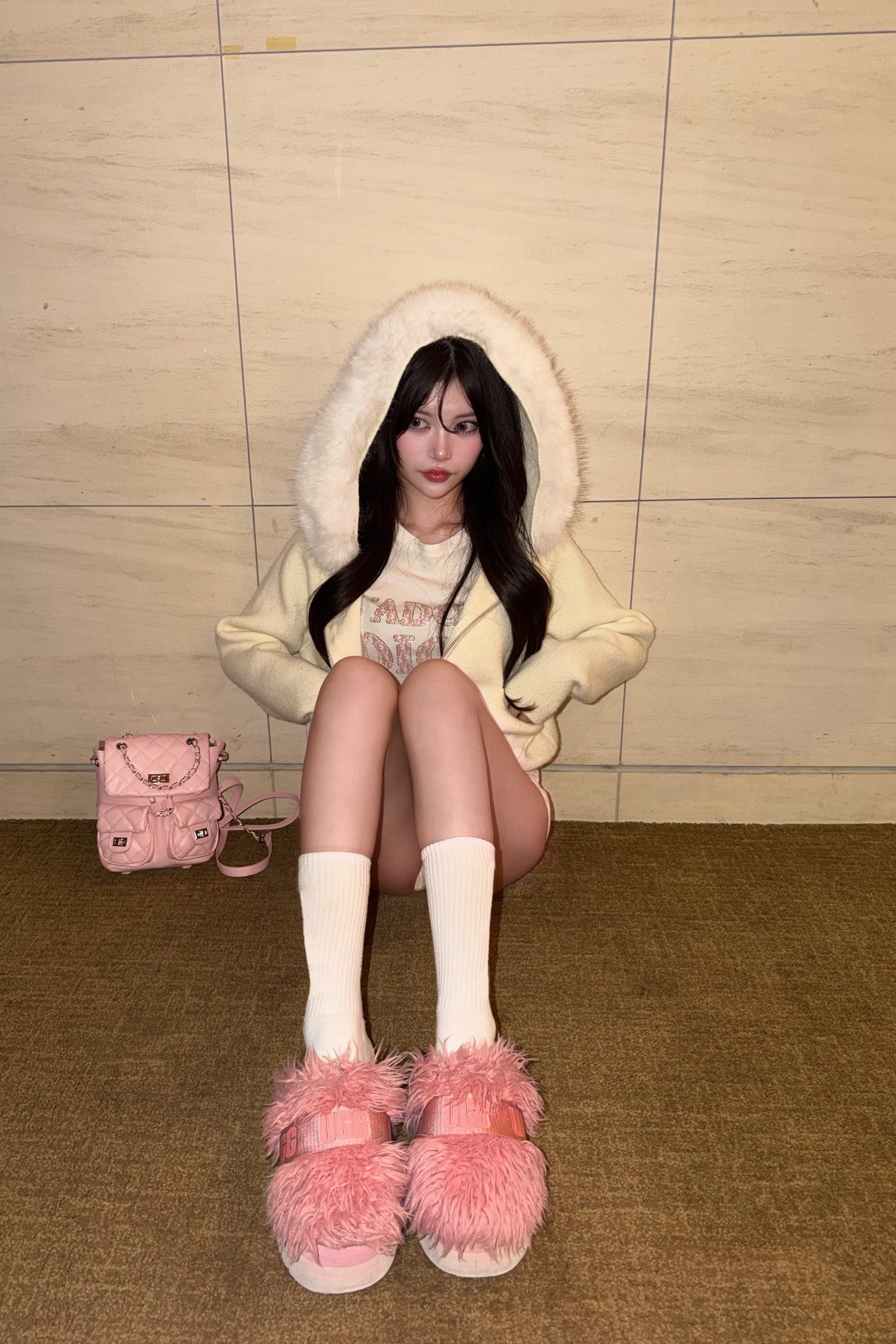 オーバーファーニットパーカー KR30007