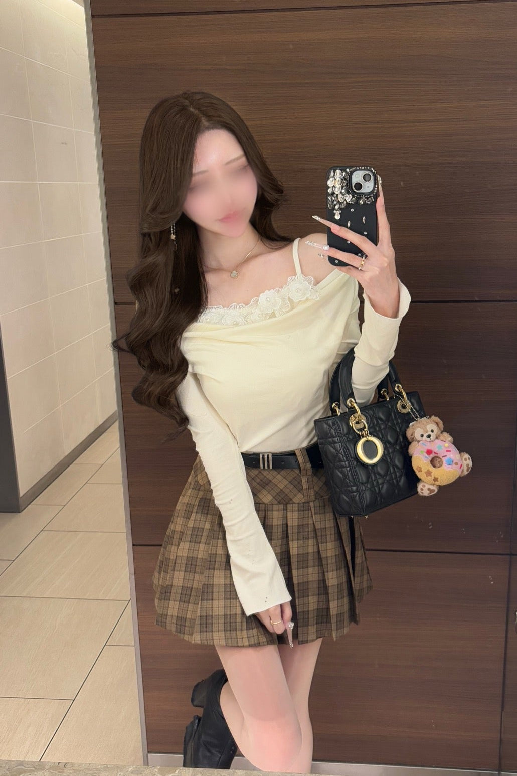 ローズレースオフショルトップス KR13508