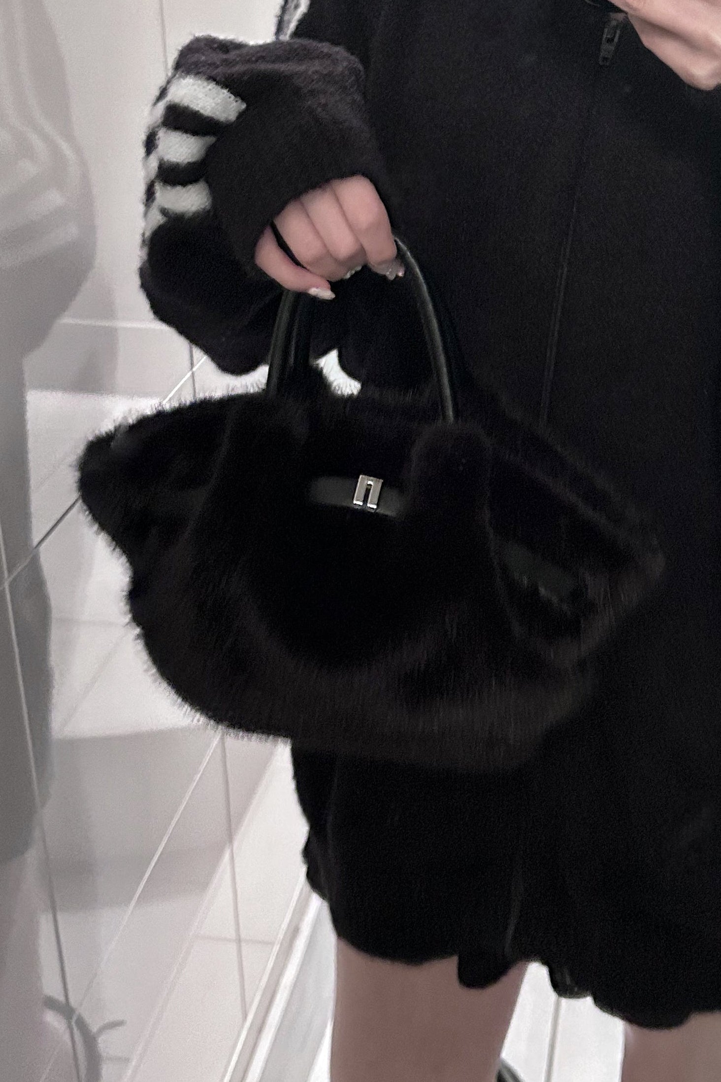 フェイクファーミニバッグ KR13643