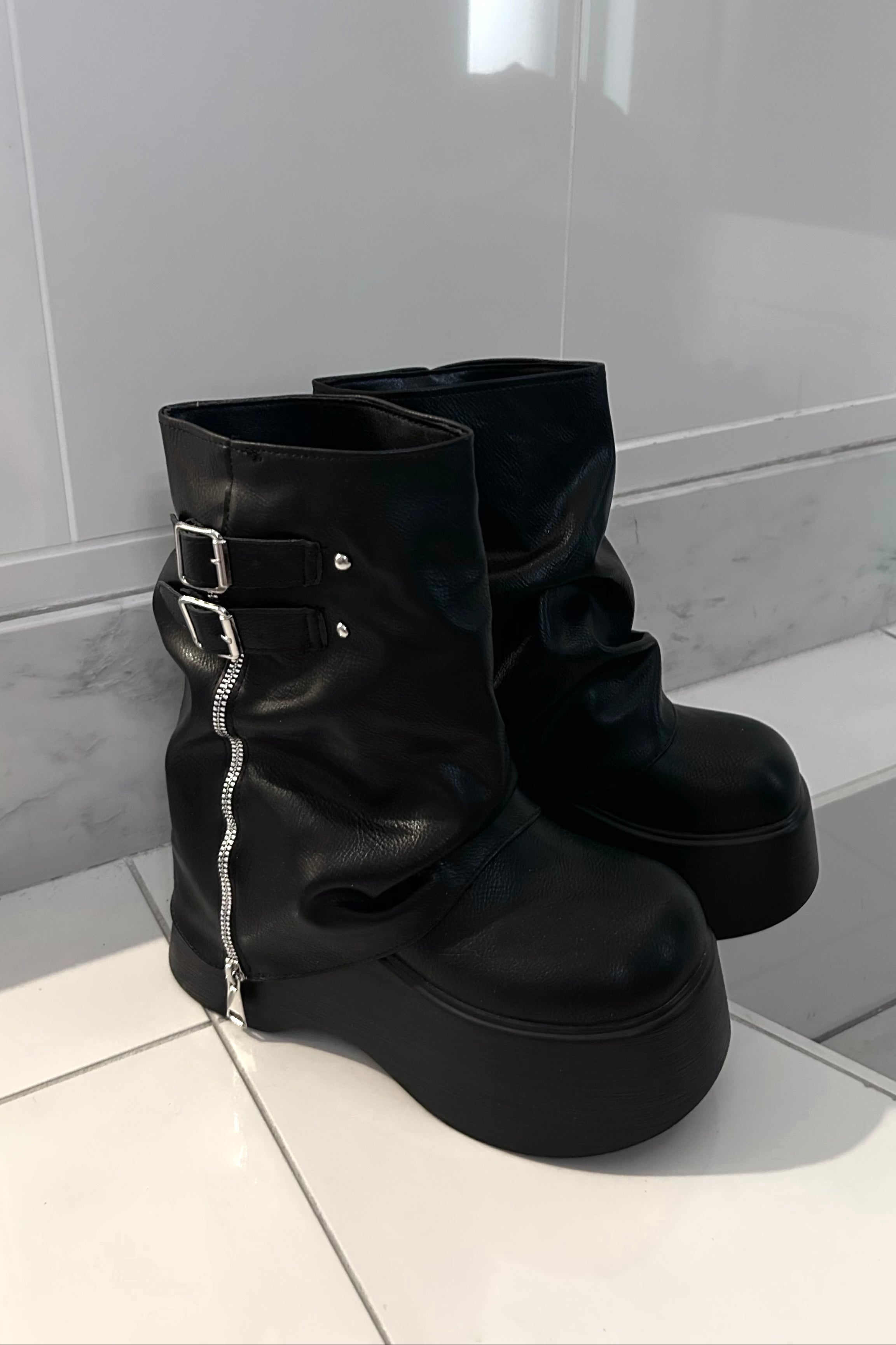 ボリュームソールカバーブーツ KR14587