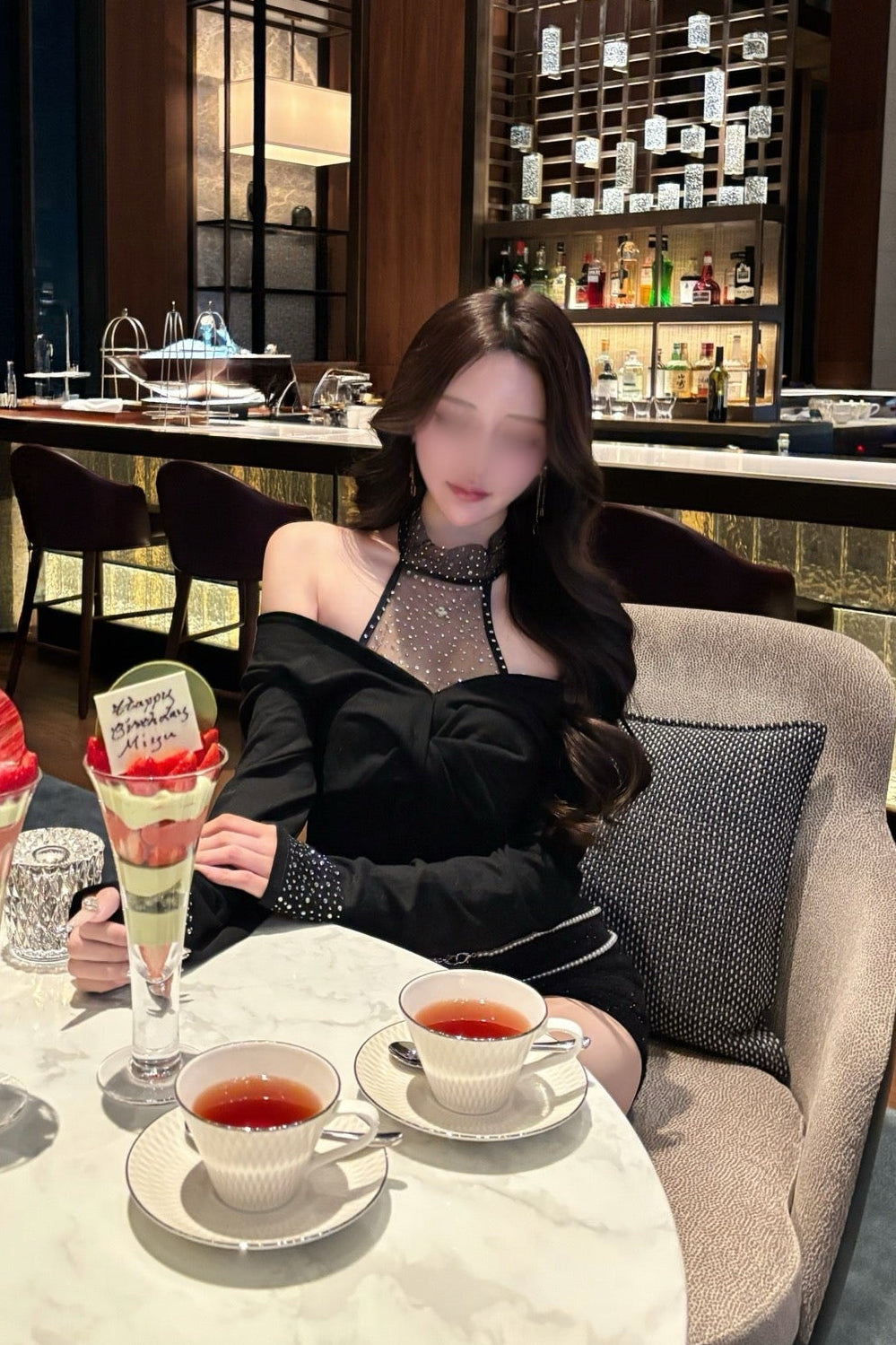 ラグジュアリーストーントップス KR13778