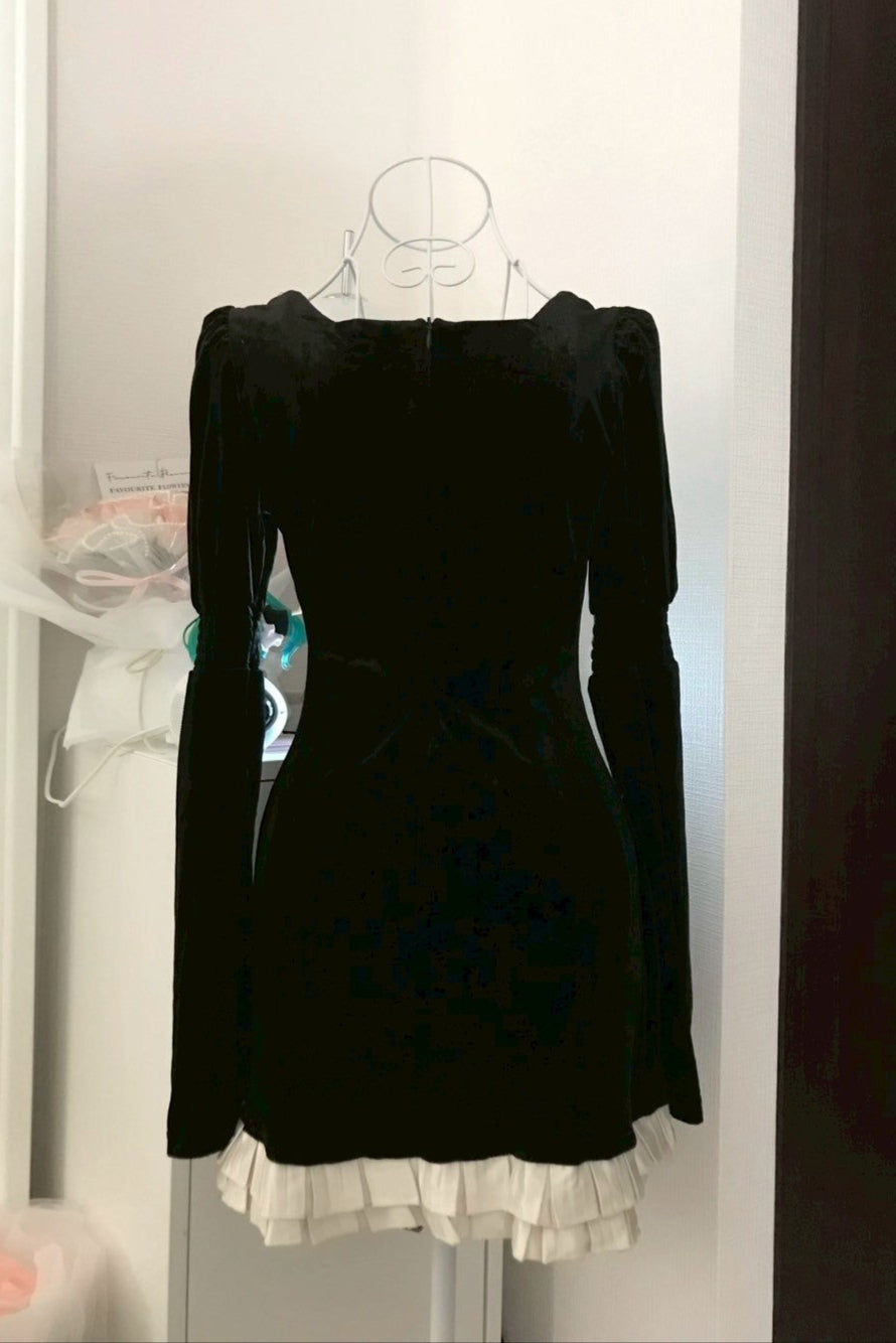 velvet black one-pice KR10085