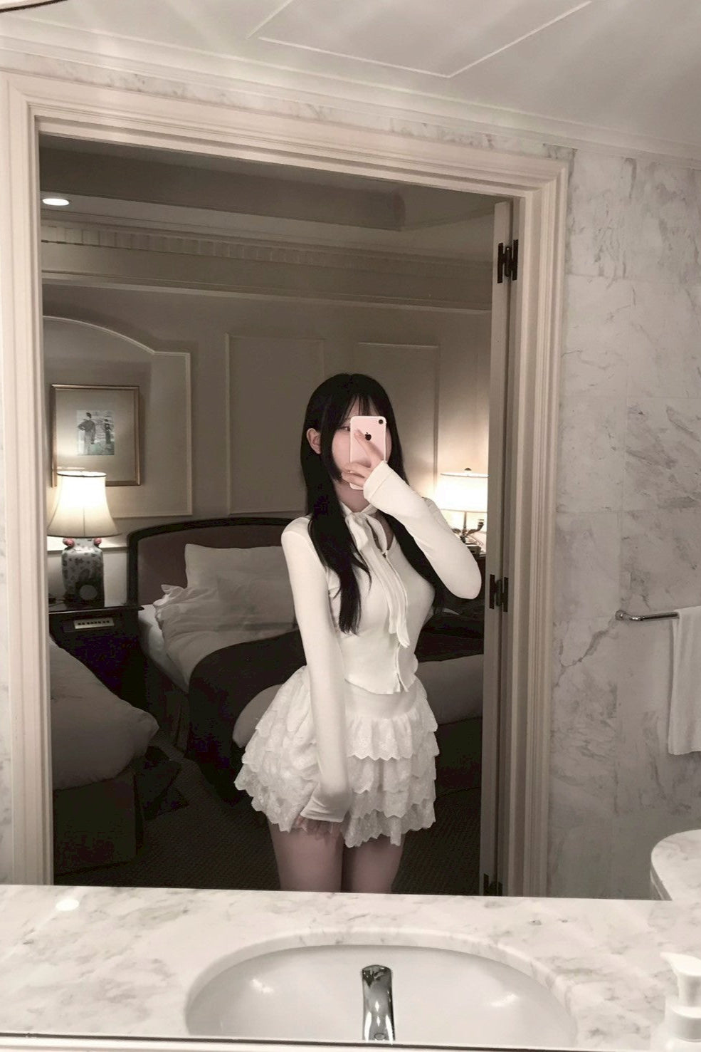 ホワイトタイトショートトップス KR11619