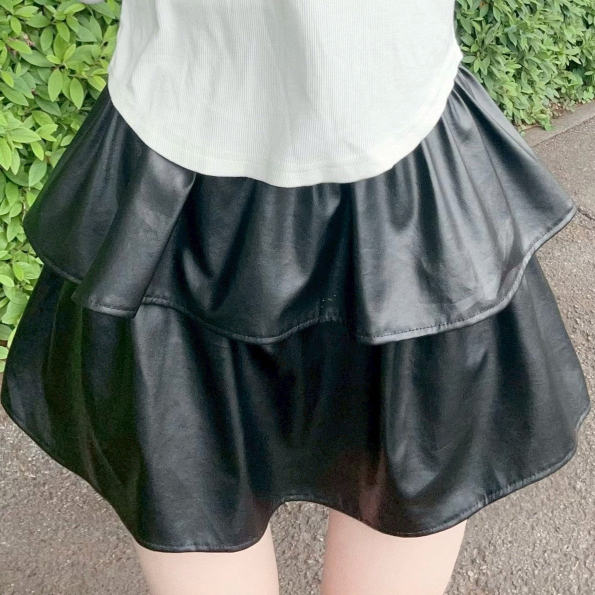 ブラックレザーフリルスカート KR10440