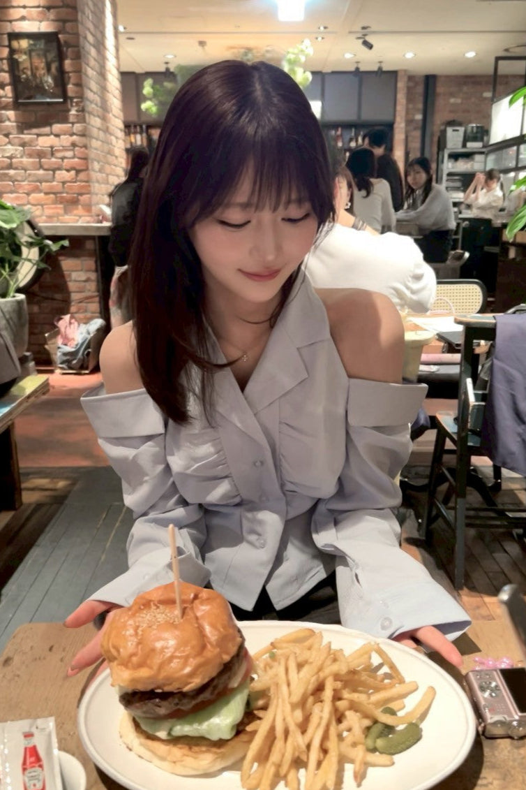 blue off-the-shoulder shirt KR10150