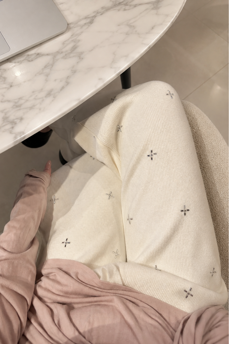 クロスビジューニットパンツ KR15333