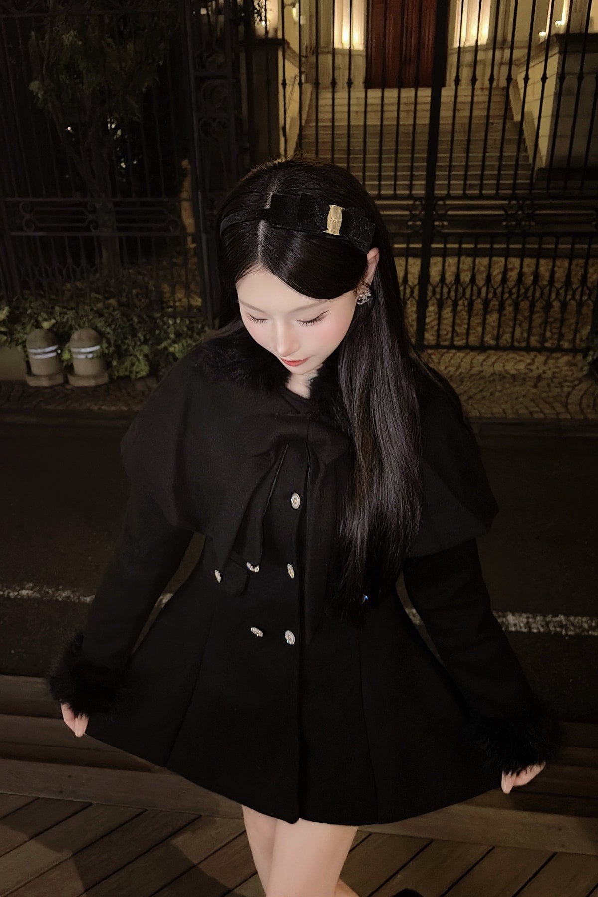 ファートリムケープボウタイコート KR30782