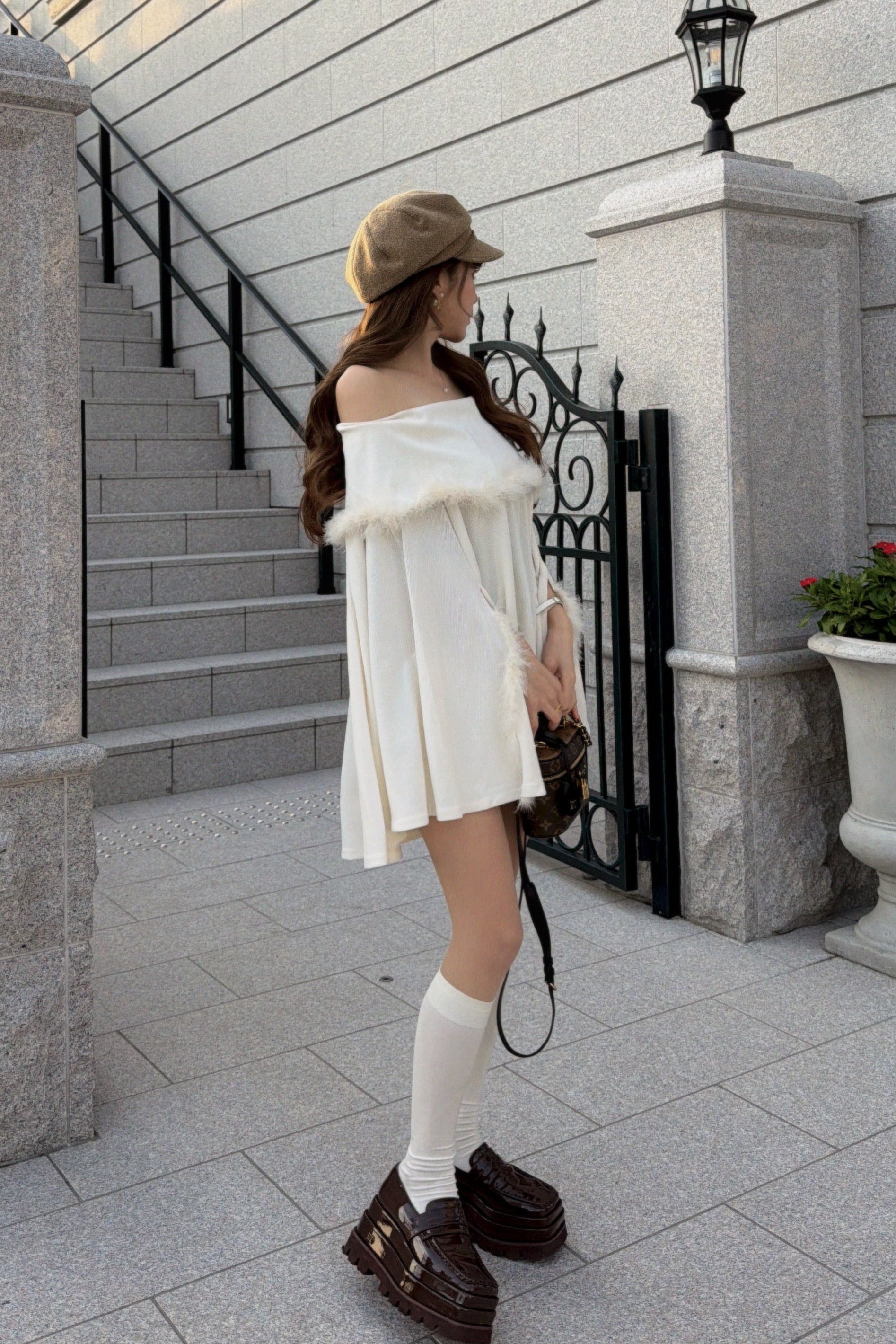 フェイクファーオフショルニット KR12482