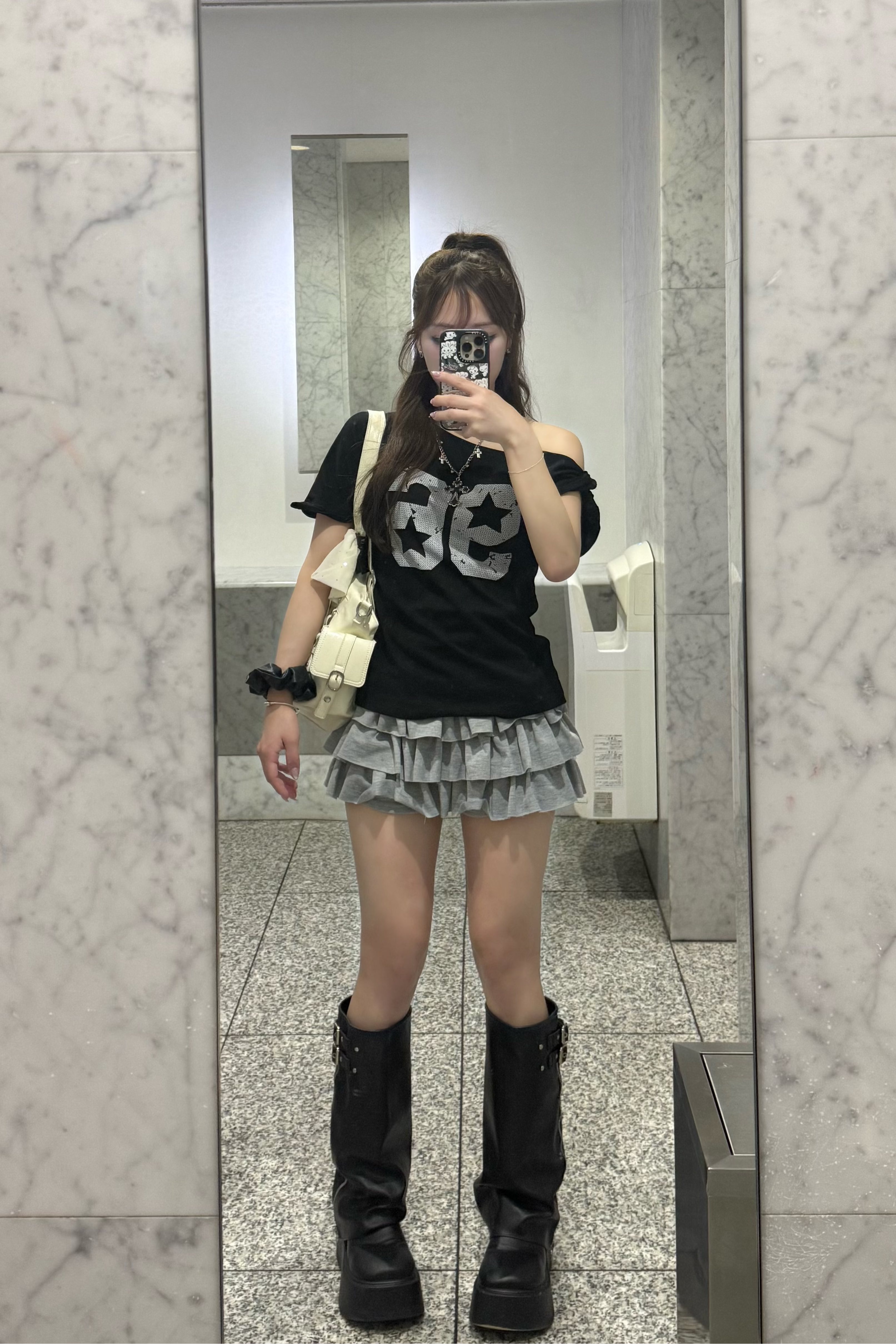 ナンバーロゴワンショルダーTシャツ KR15392