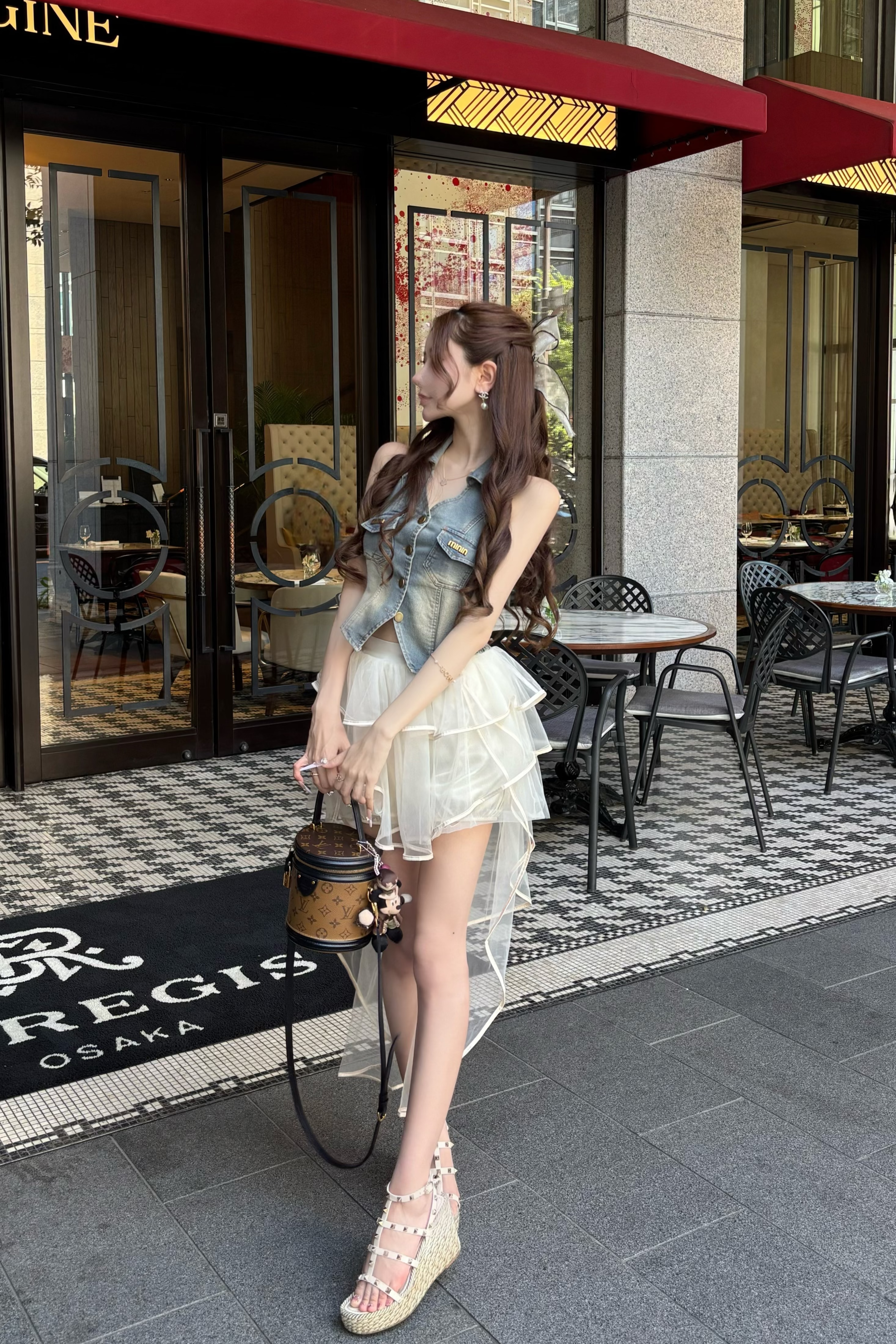 ホルターネックフロントボタンデニムベスト KR15735