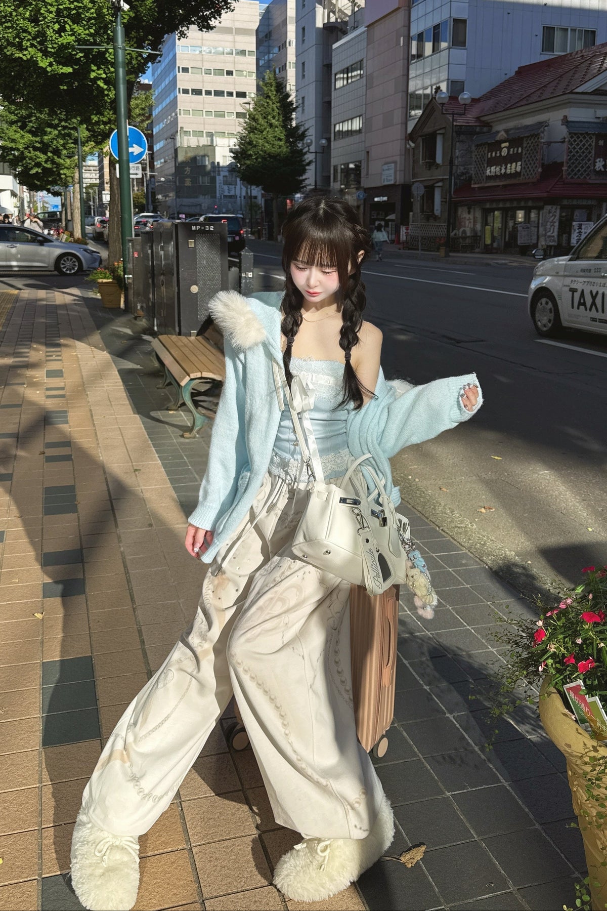 ファーリボンポケットニットパーカー KR16032
