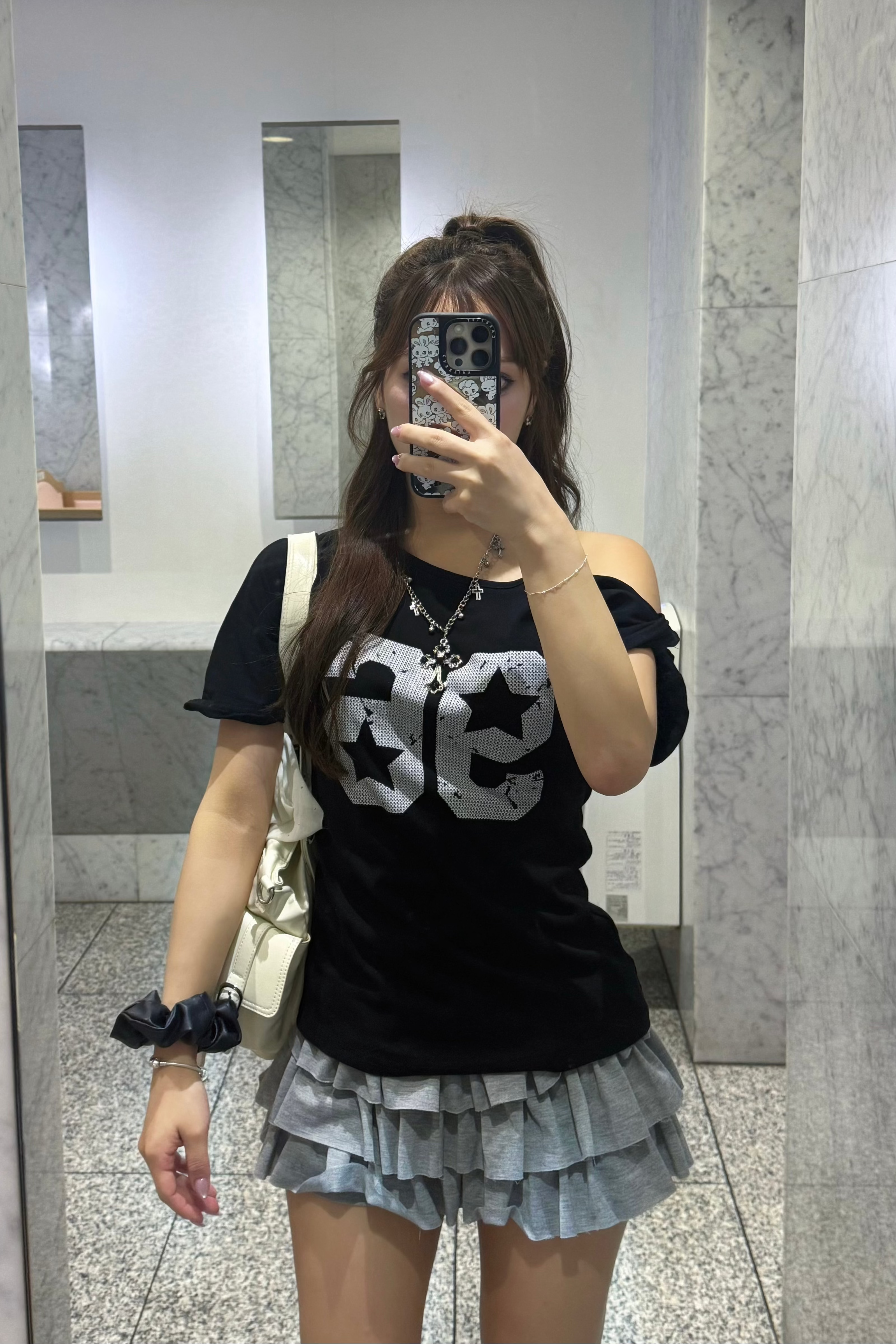 ナンバーロゴワンショルダーTシャツ KR15392