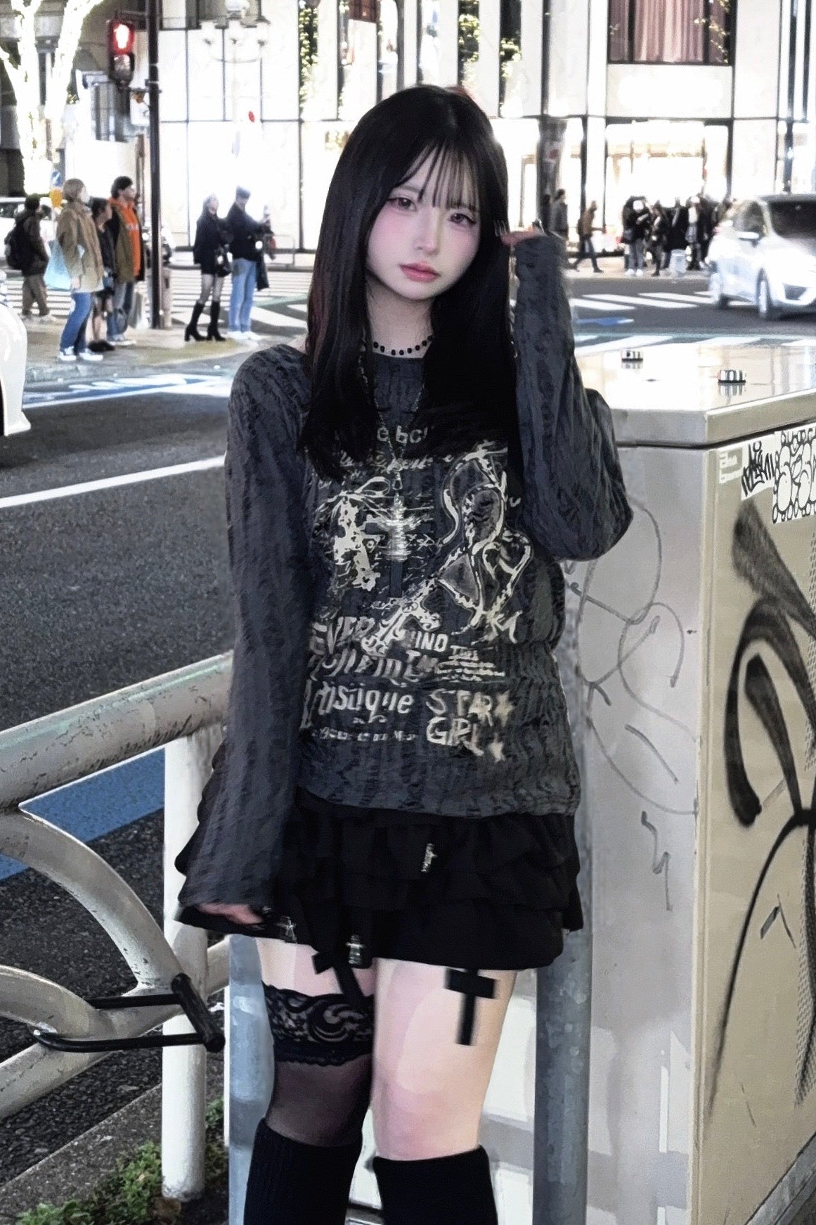 ダークグランジオフショルトップス KR13792