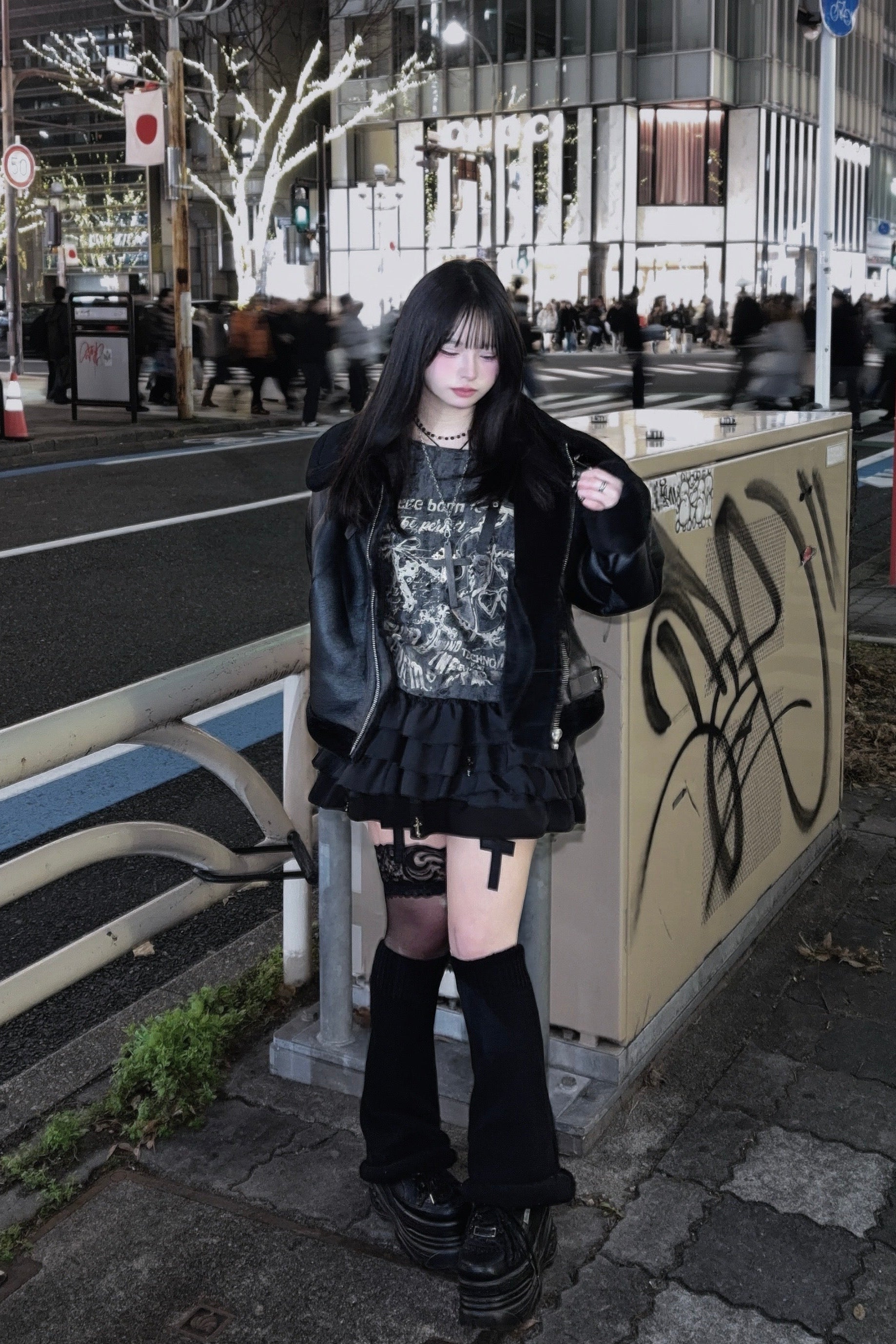 ダークグランジオフショルトップス KR13792