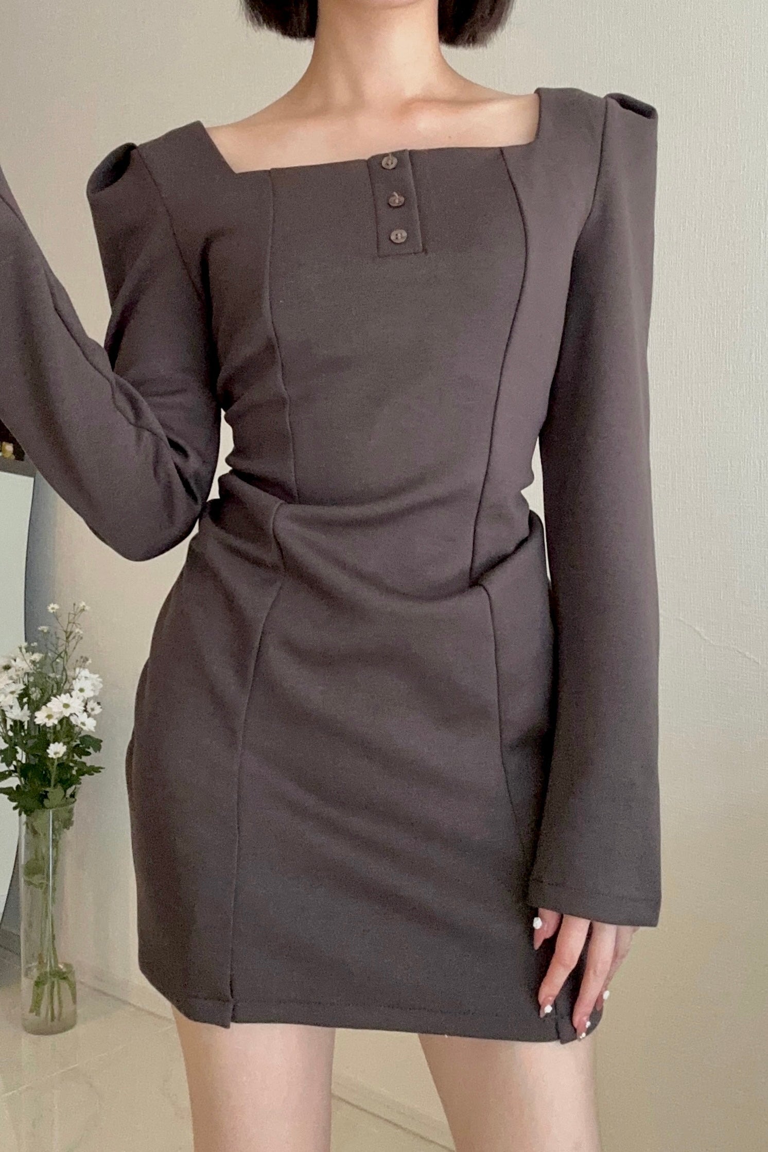 スクエアボタンタイトワンピース KR13476