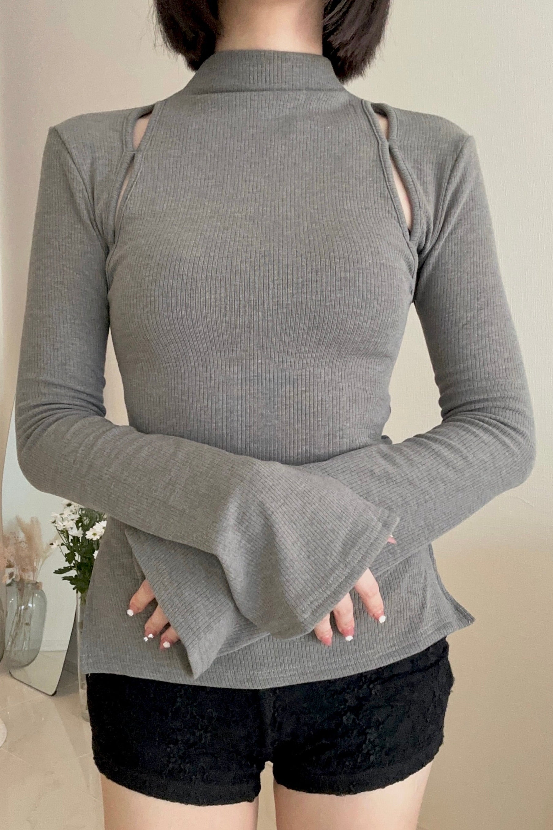 PLEATS PLEAS 長袖ラグラン フレアスリーブ トップス フレアスリーブカットトップス KR13472