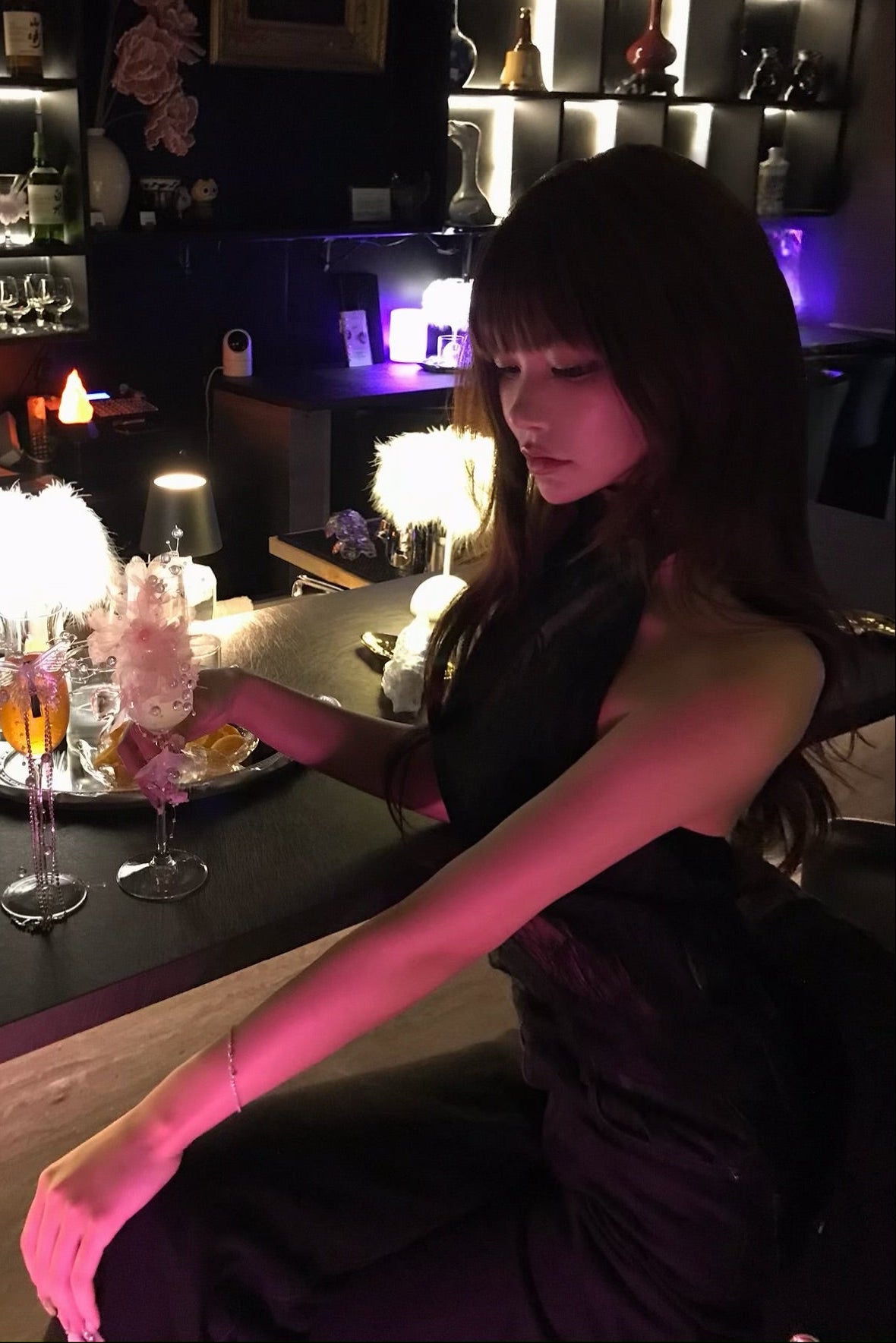 ら*S様 d.i.a. オフショルダー ホルターネック 黒レースと縁取りがポイン ホルターネックレーストップス KR14513