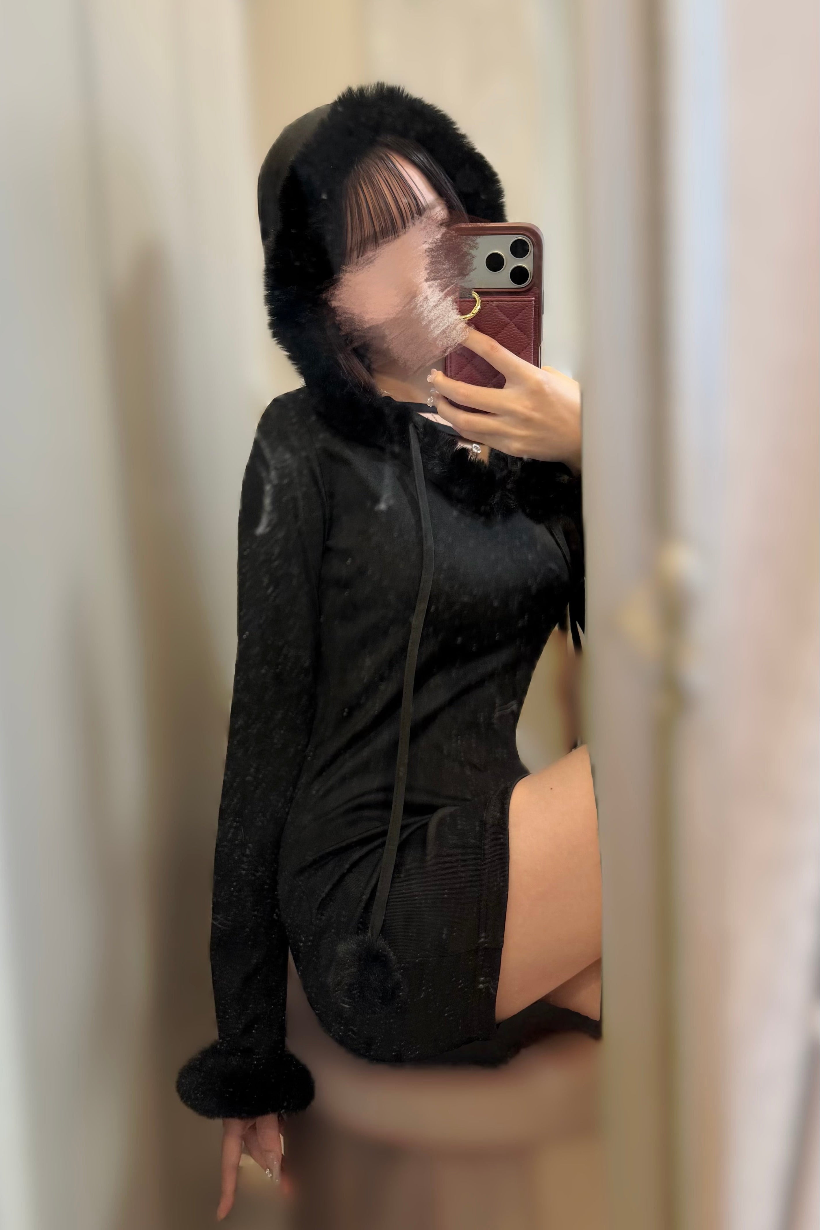 ファーフーディタイトワンピース KR12677