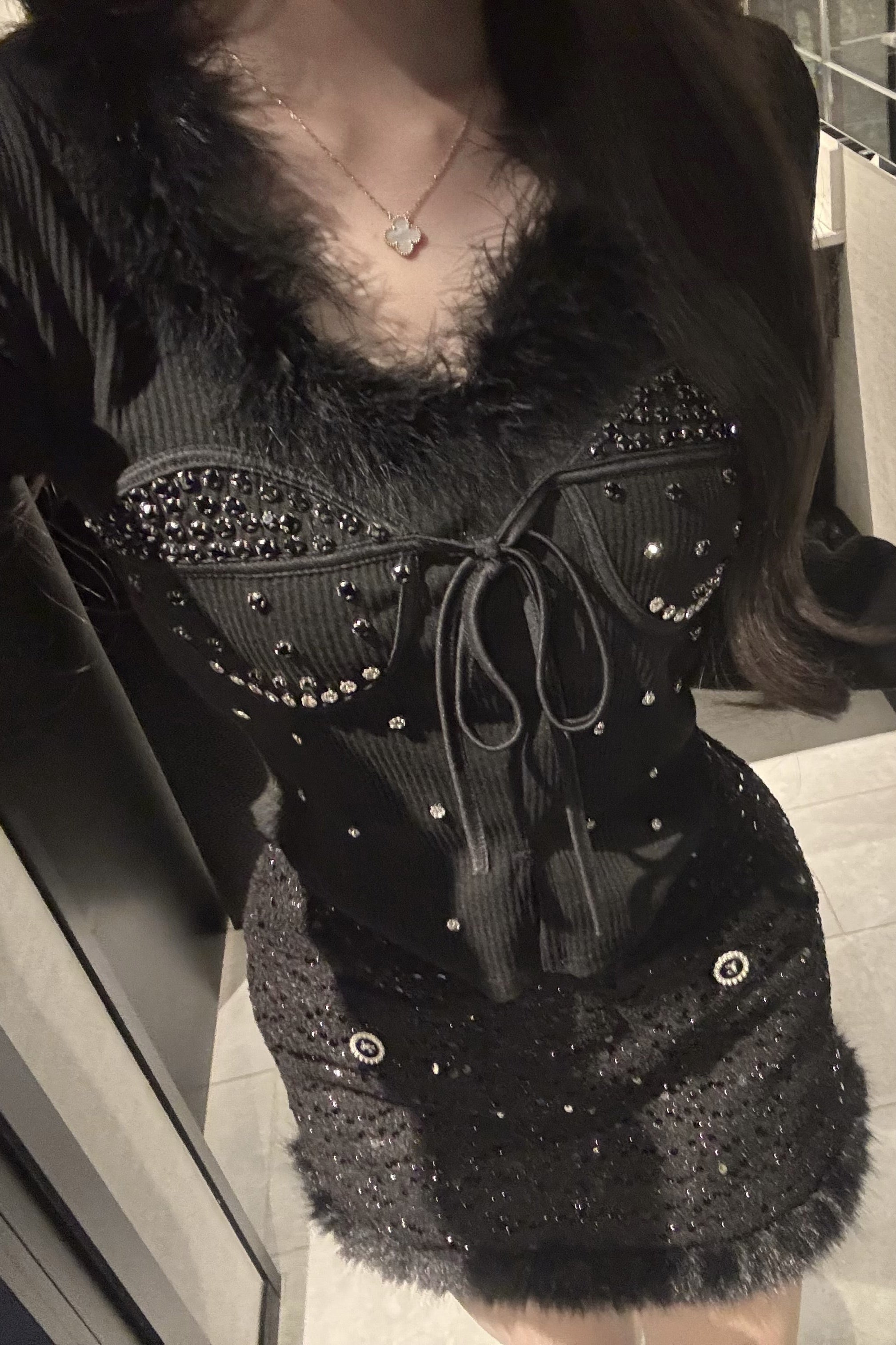 ビジューフェザーフィットトップス KR13940