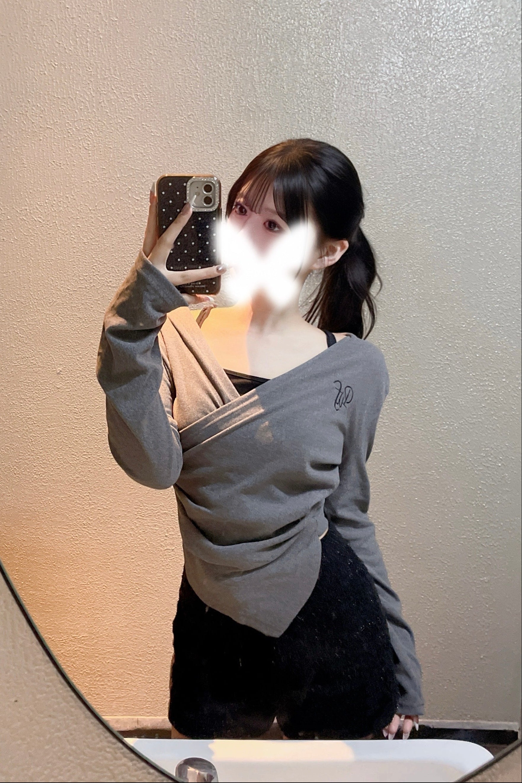 VネックスリムTシャツ KR13596