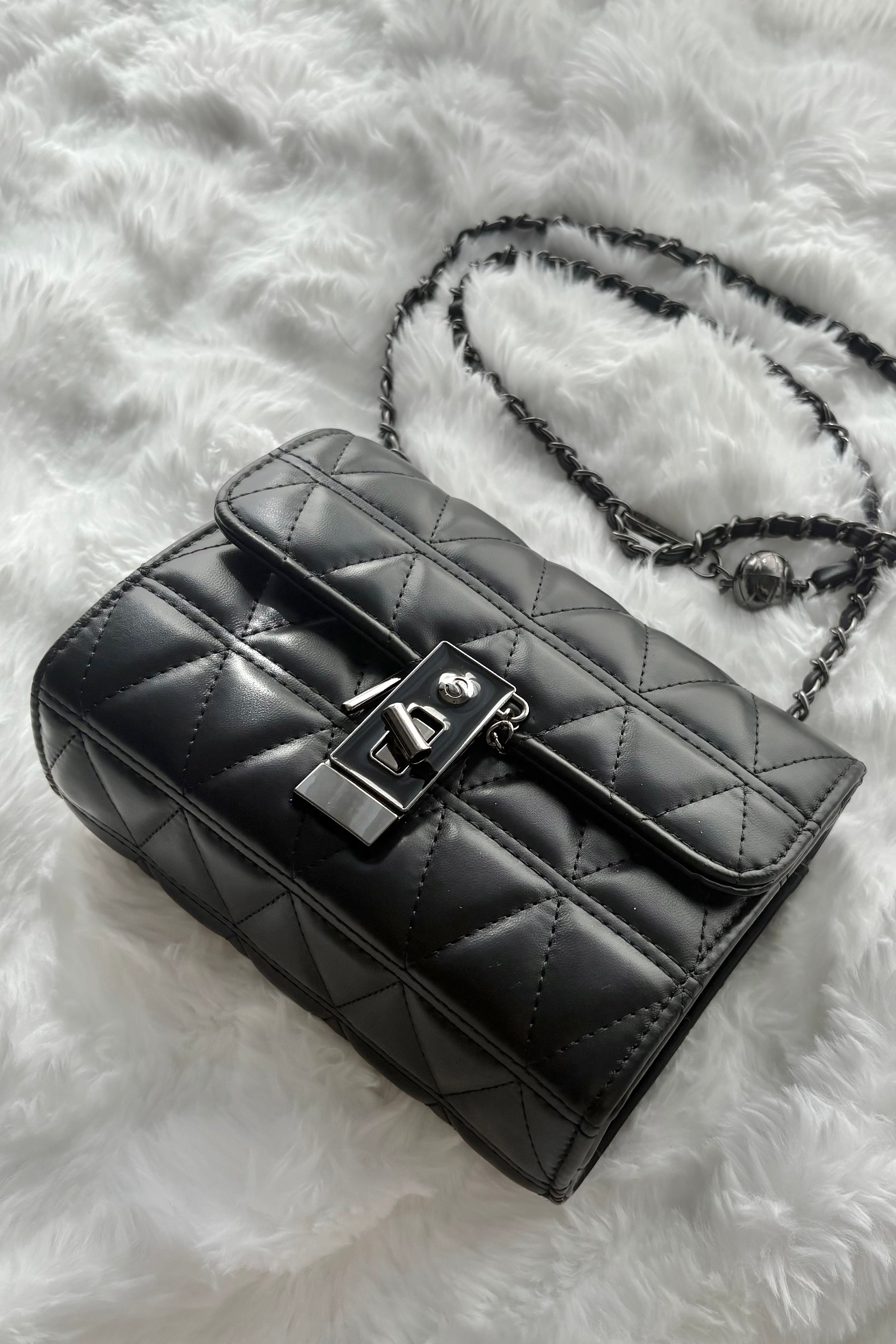 キルティングチェーンミニバッグ KR13646