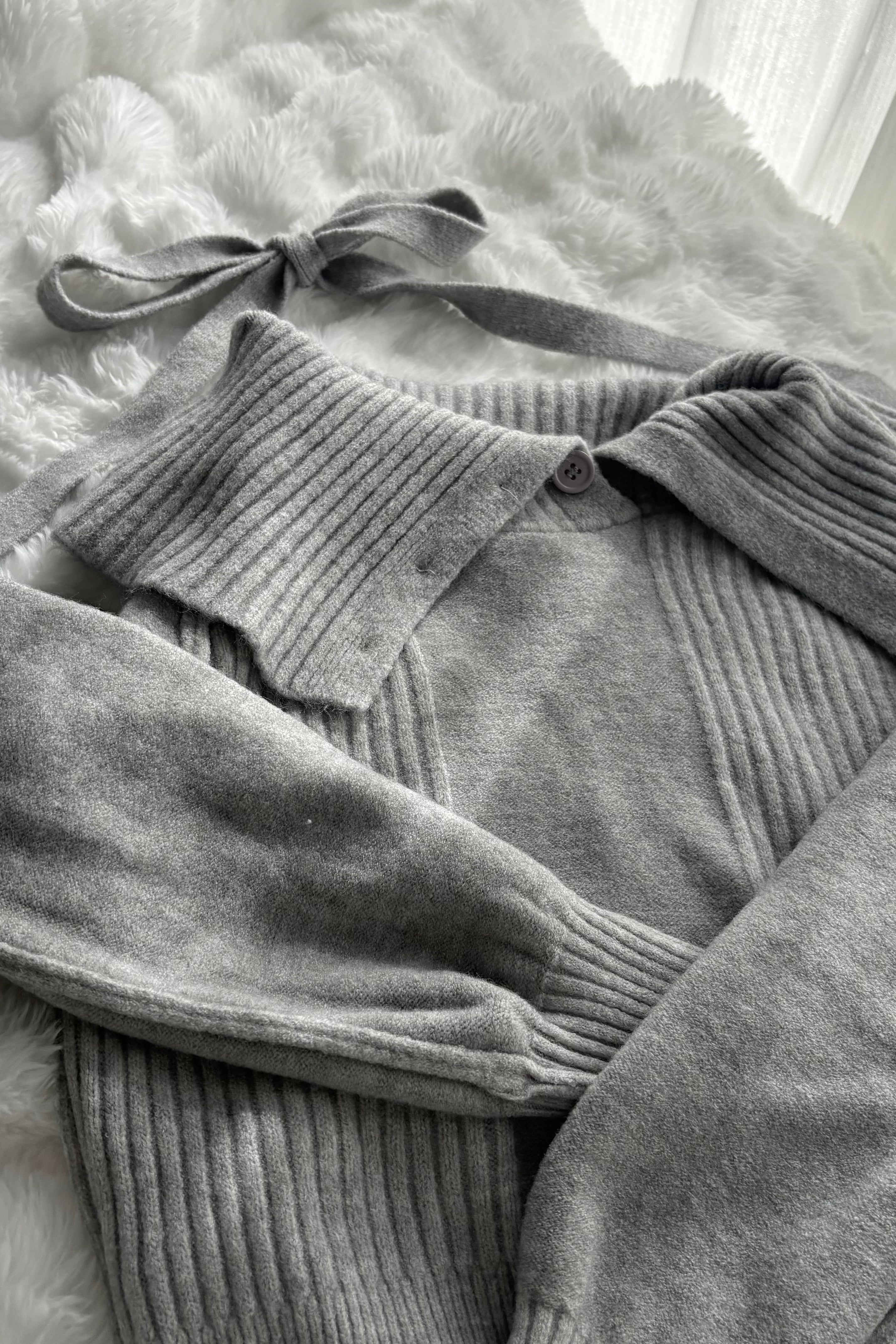 パフスリオフショルニット KR13652