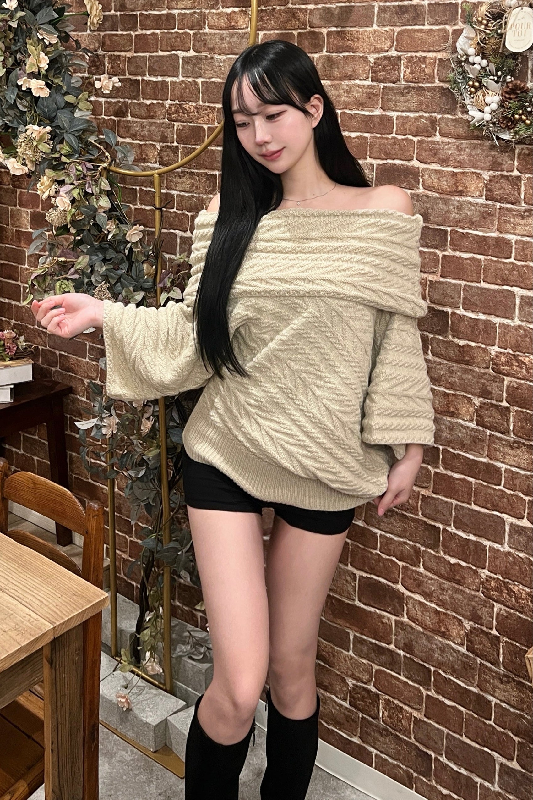 ケーブルオフショルニット KR13774