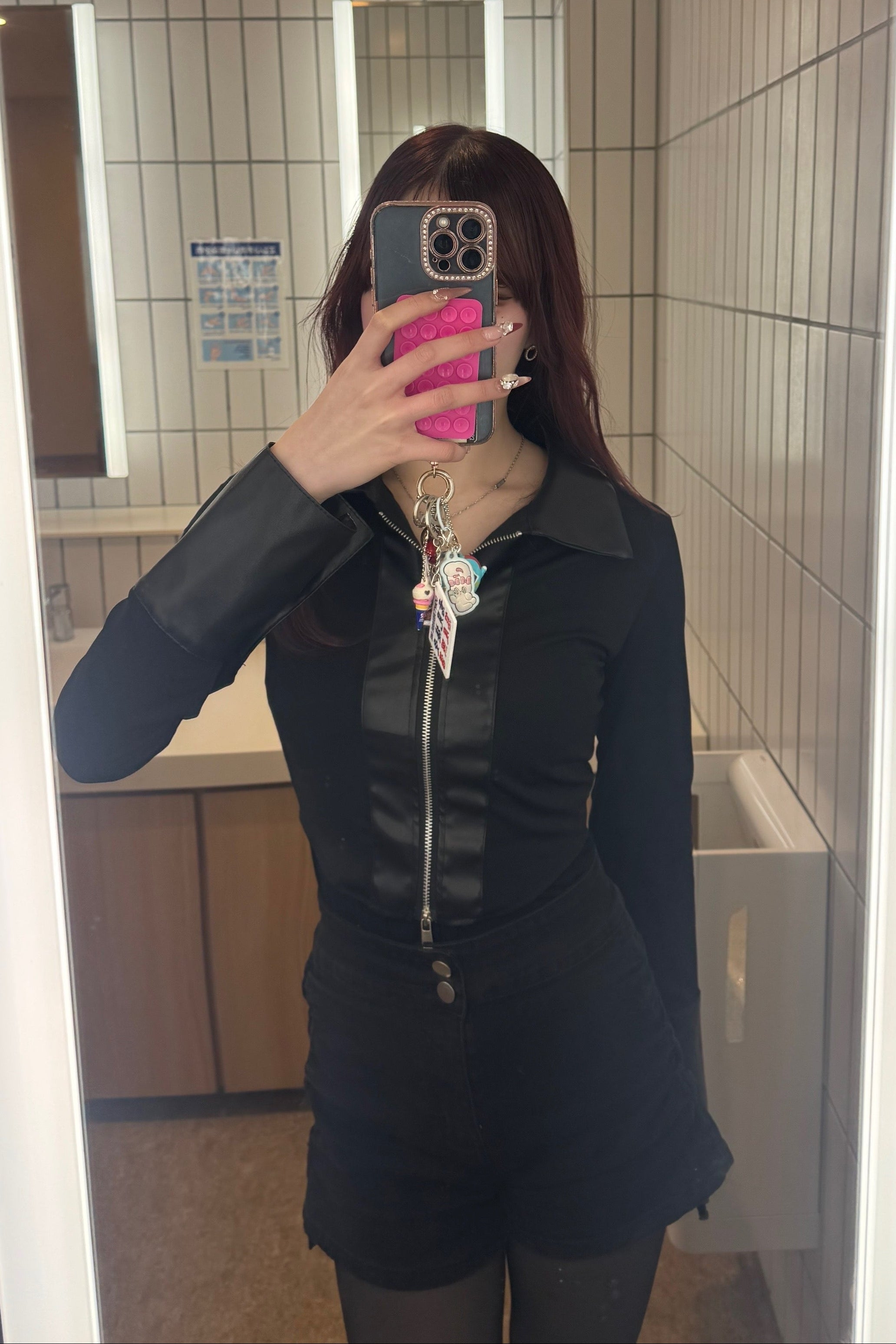 タイトレザージップトップス KR13537