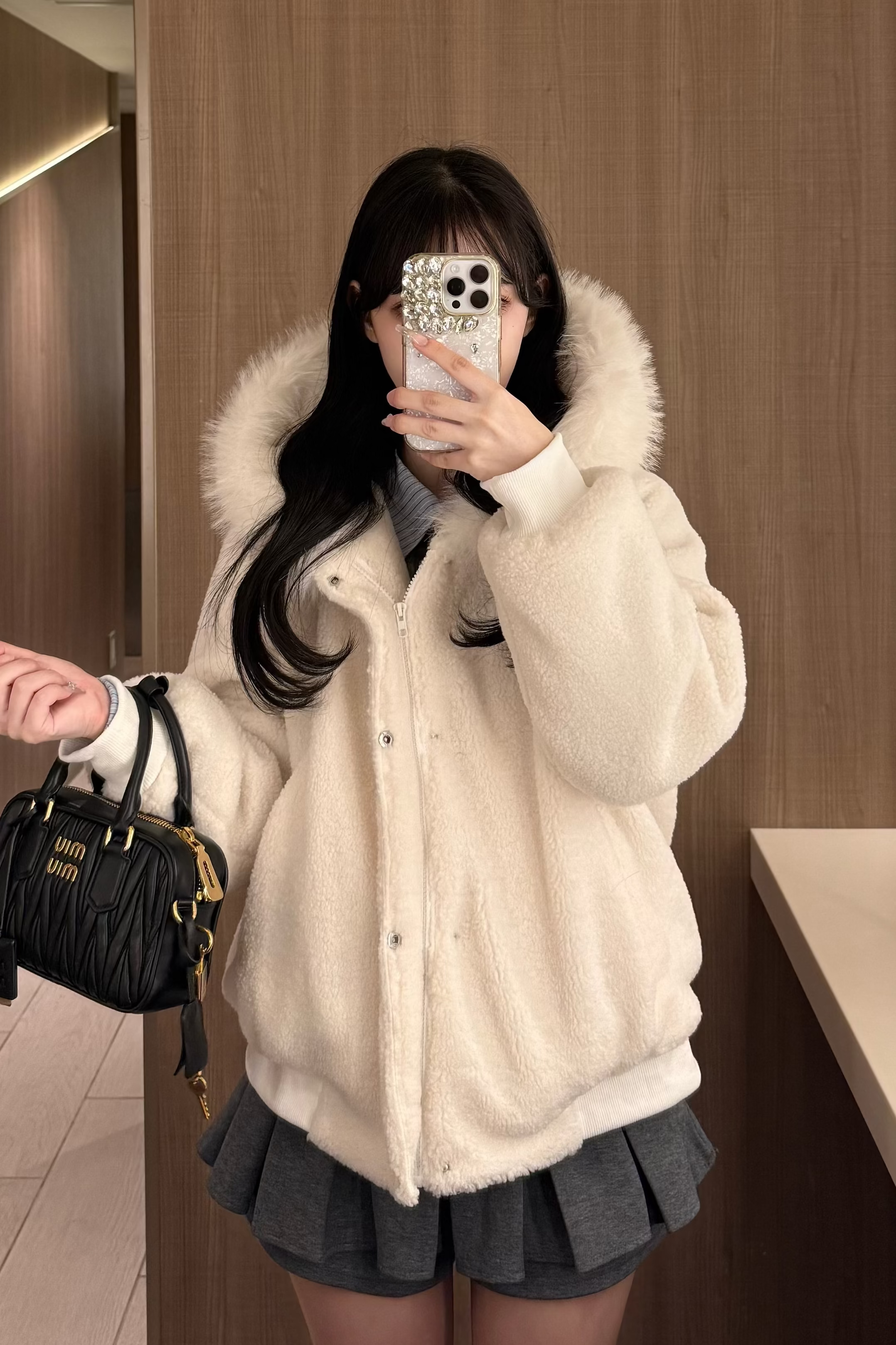 ホワイトファーショートジャケット KR30085