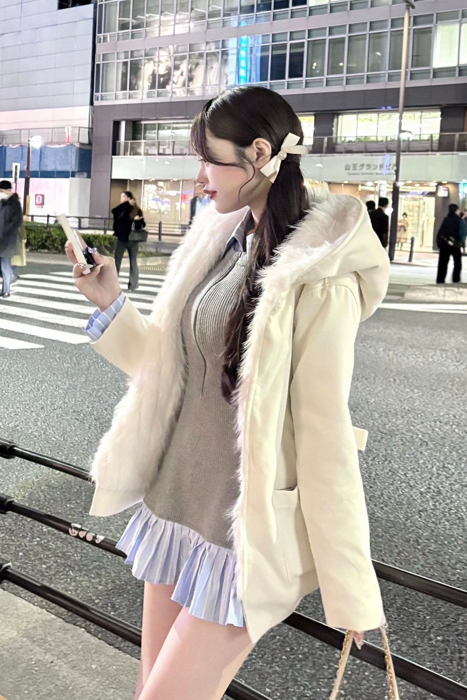 ファーフードロングコート KR30186