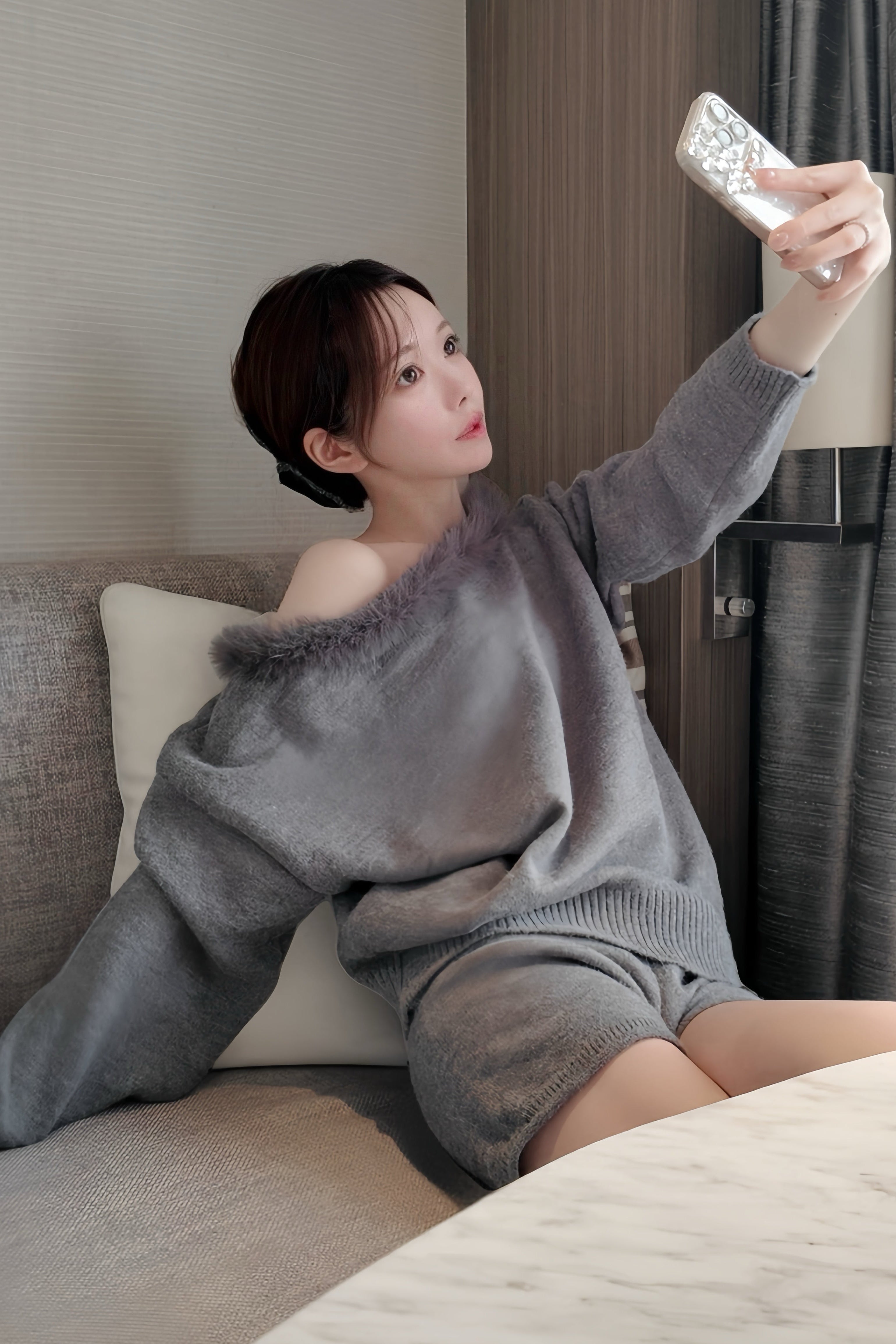 ファーオフショルニットセットアップ KR13526