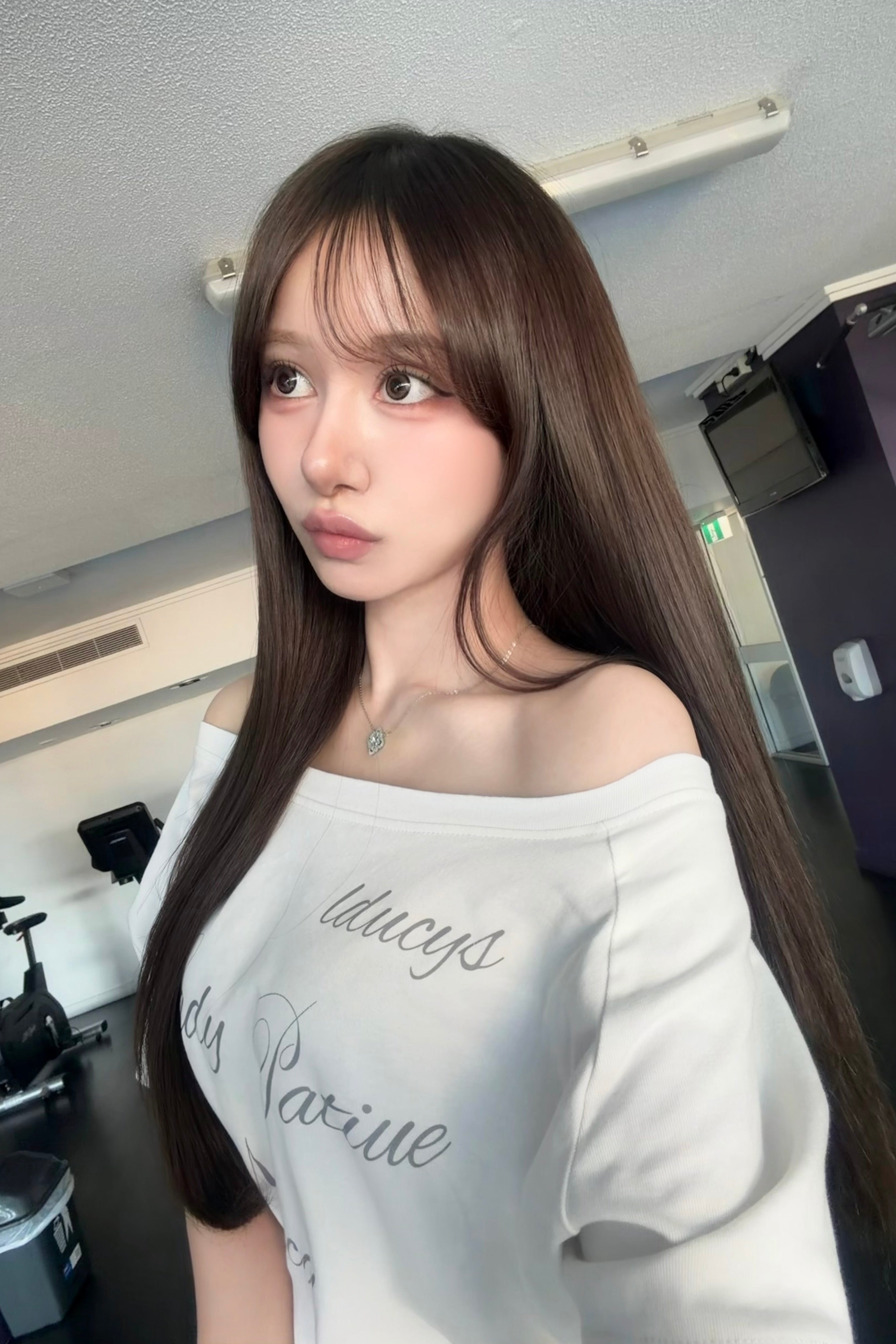ワンショルダーロゴプリントオーバーTシャツ KR15332