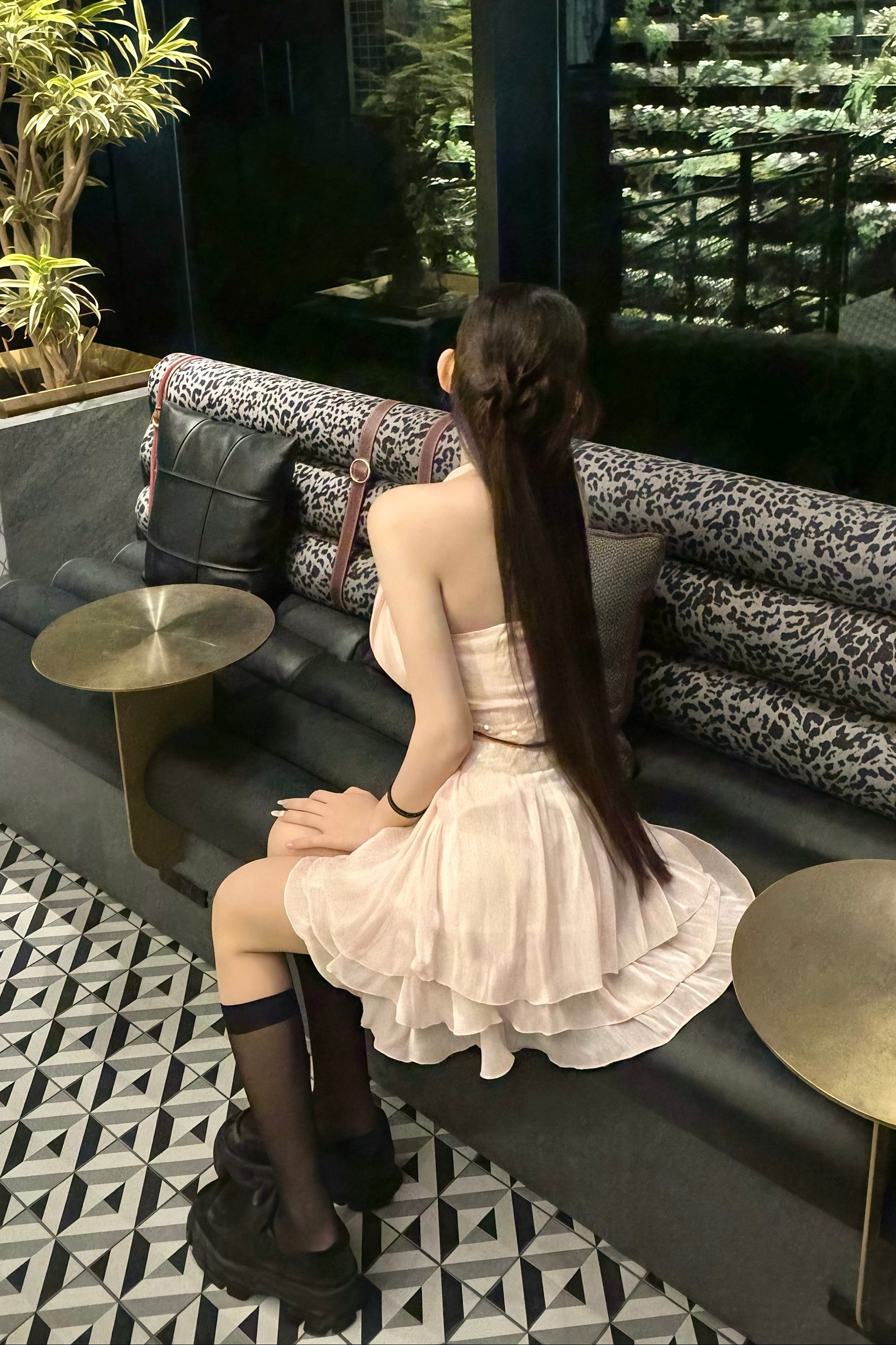 ホルターネックビジューウエストティアードワンピース KR15443