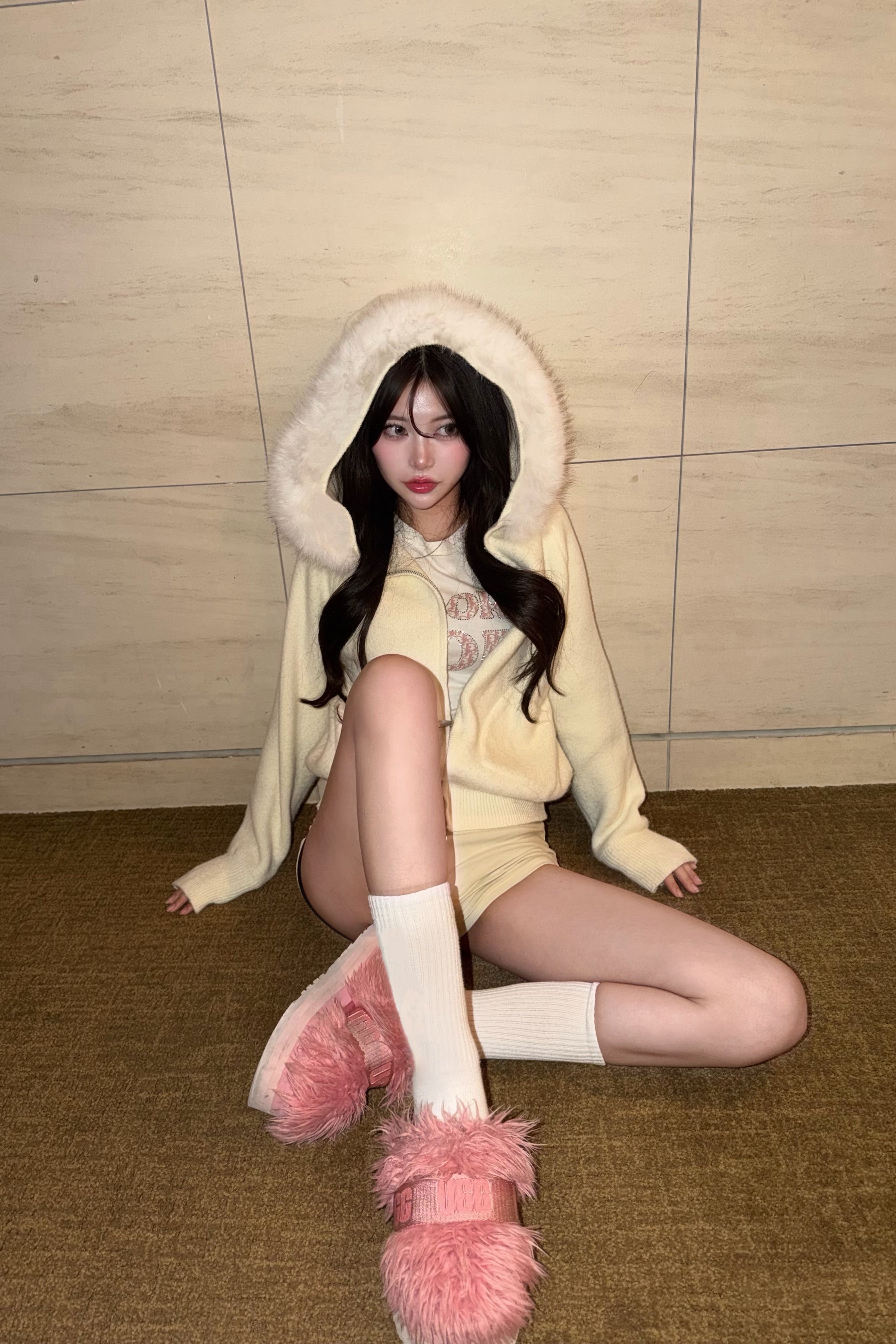 オーバーファーニットパーカー KR30007