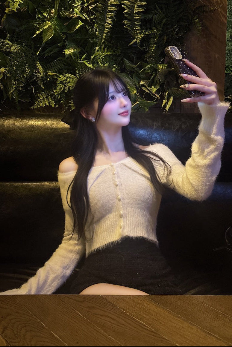 オフショルフェザーニット KR13602