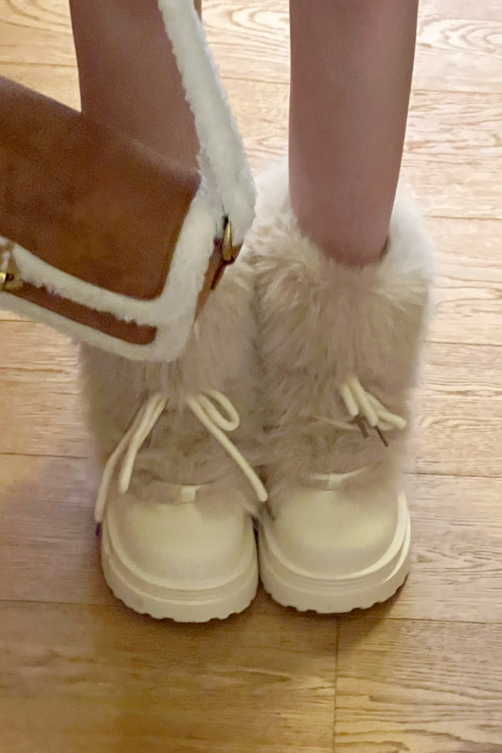 レッグファーブーツ KR13784