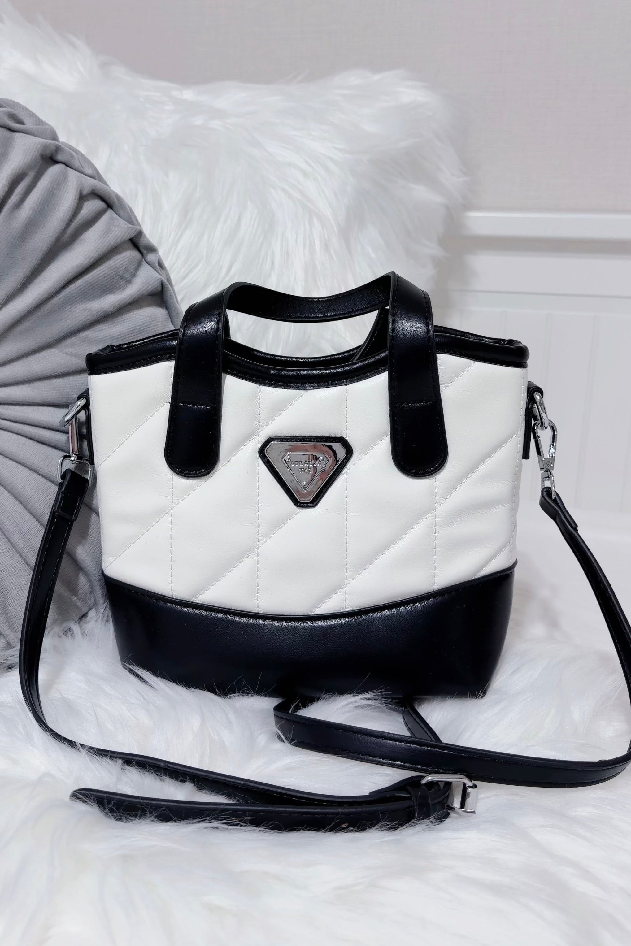 キルティングバケットショルダーバッグ KR14373