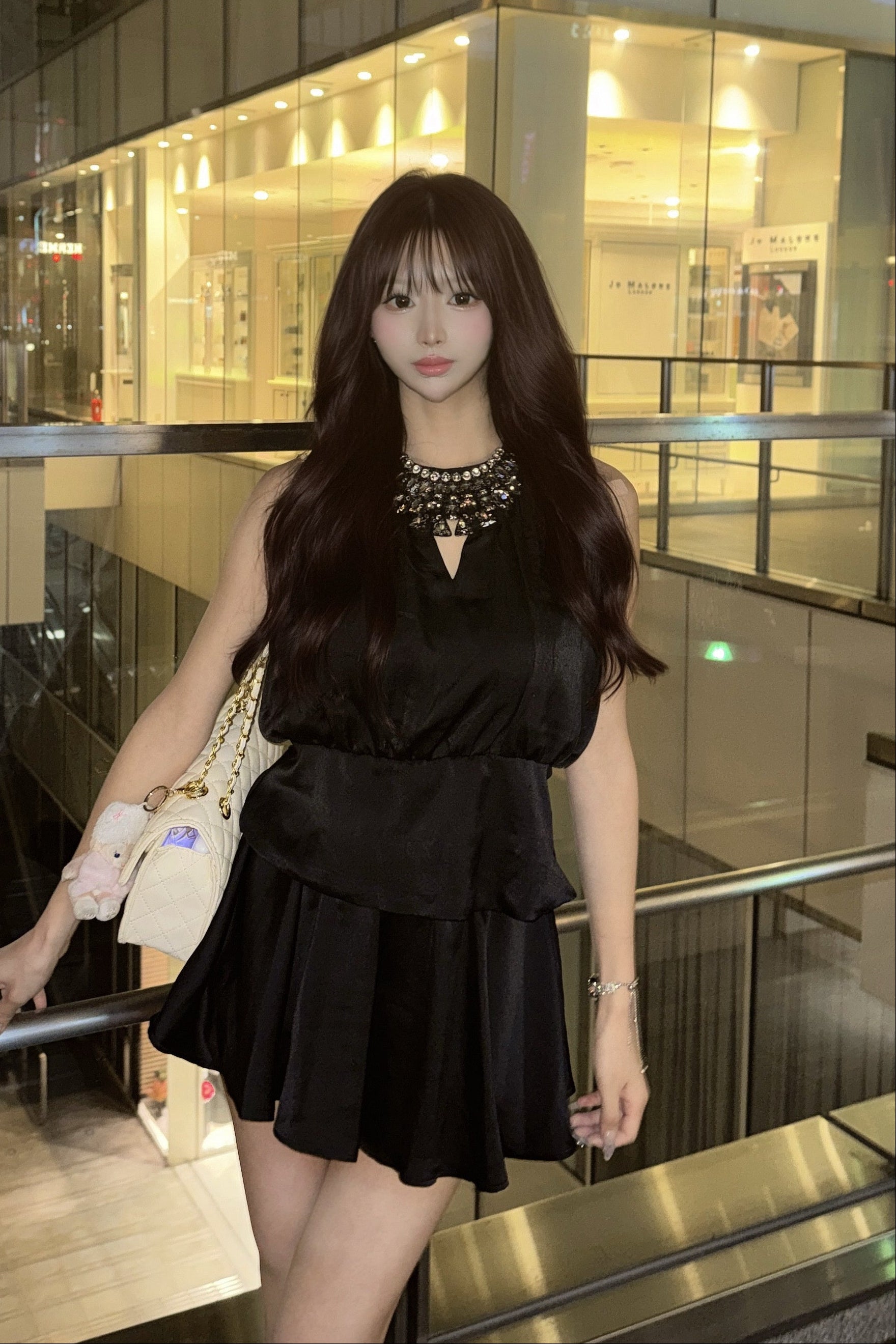 エレガントVネックビジュ―セットアップ KR30526